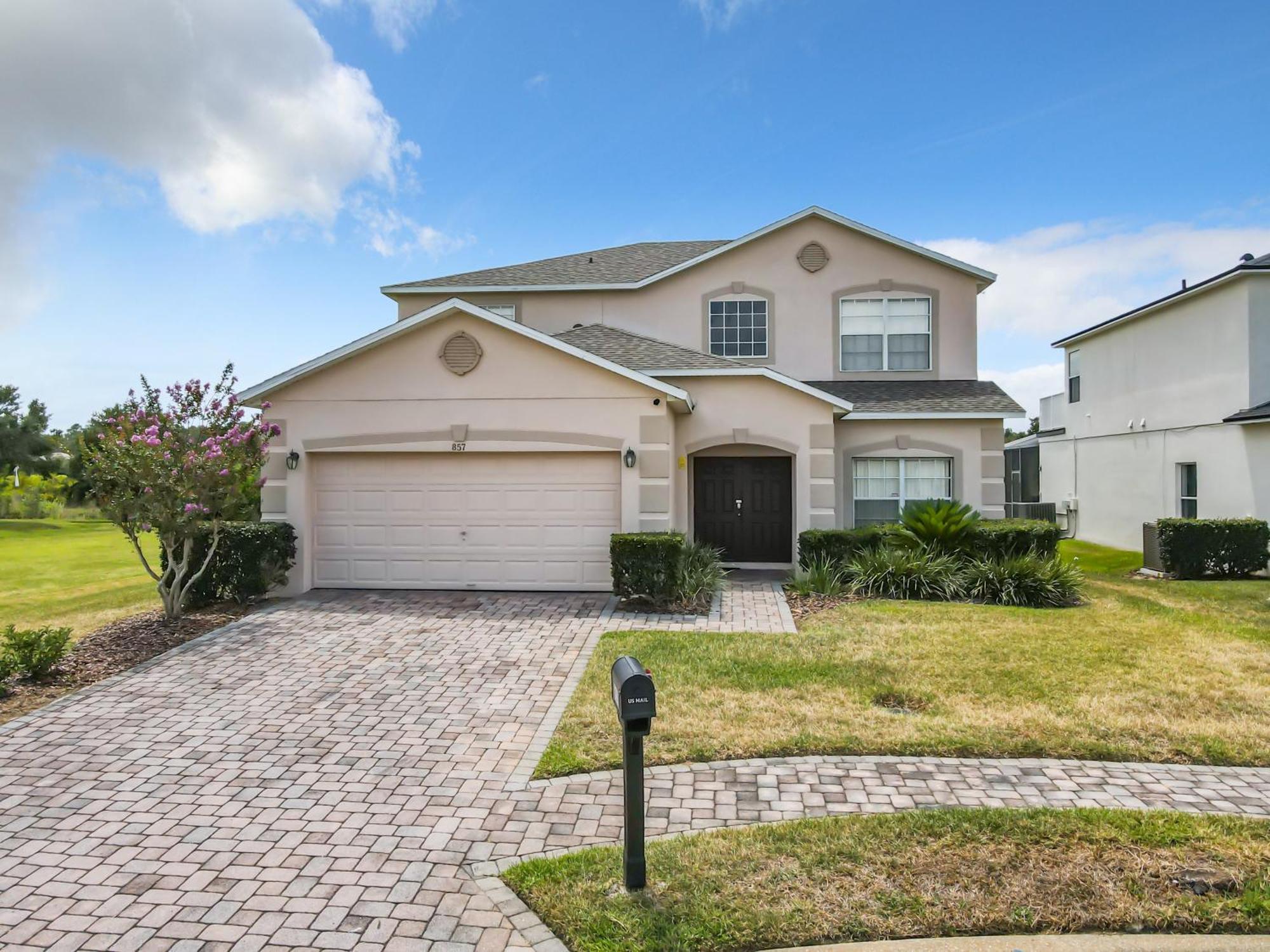 Extended Sun Deck With Private Pool In Gated Quiet Community