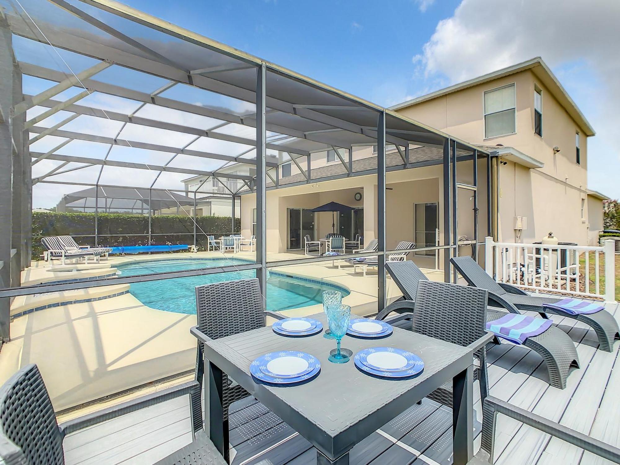 Extended Sun Deck With Private Pool In Gated Quiet Community Davenport