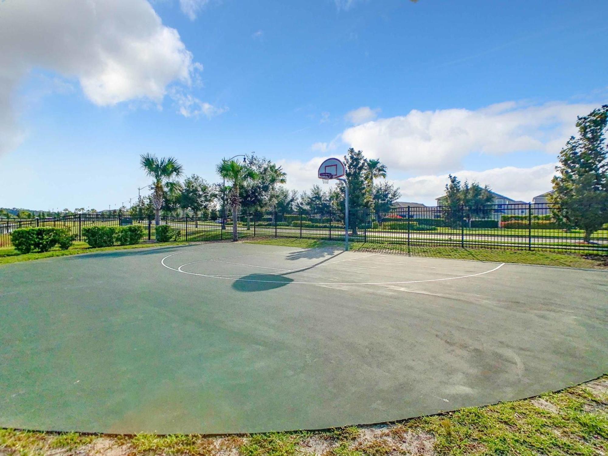Peaceful 4br Th With Waterpark & Private Pool Kissimmee