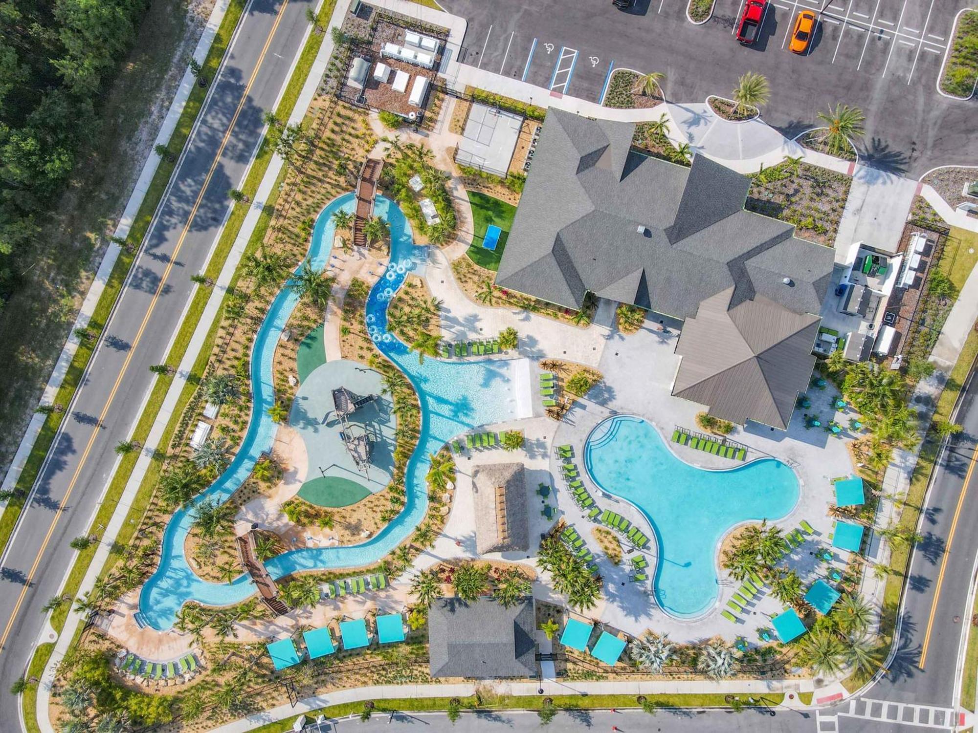 Peaceful 4br Th With Waterpark & Private Pool Kissimmee
