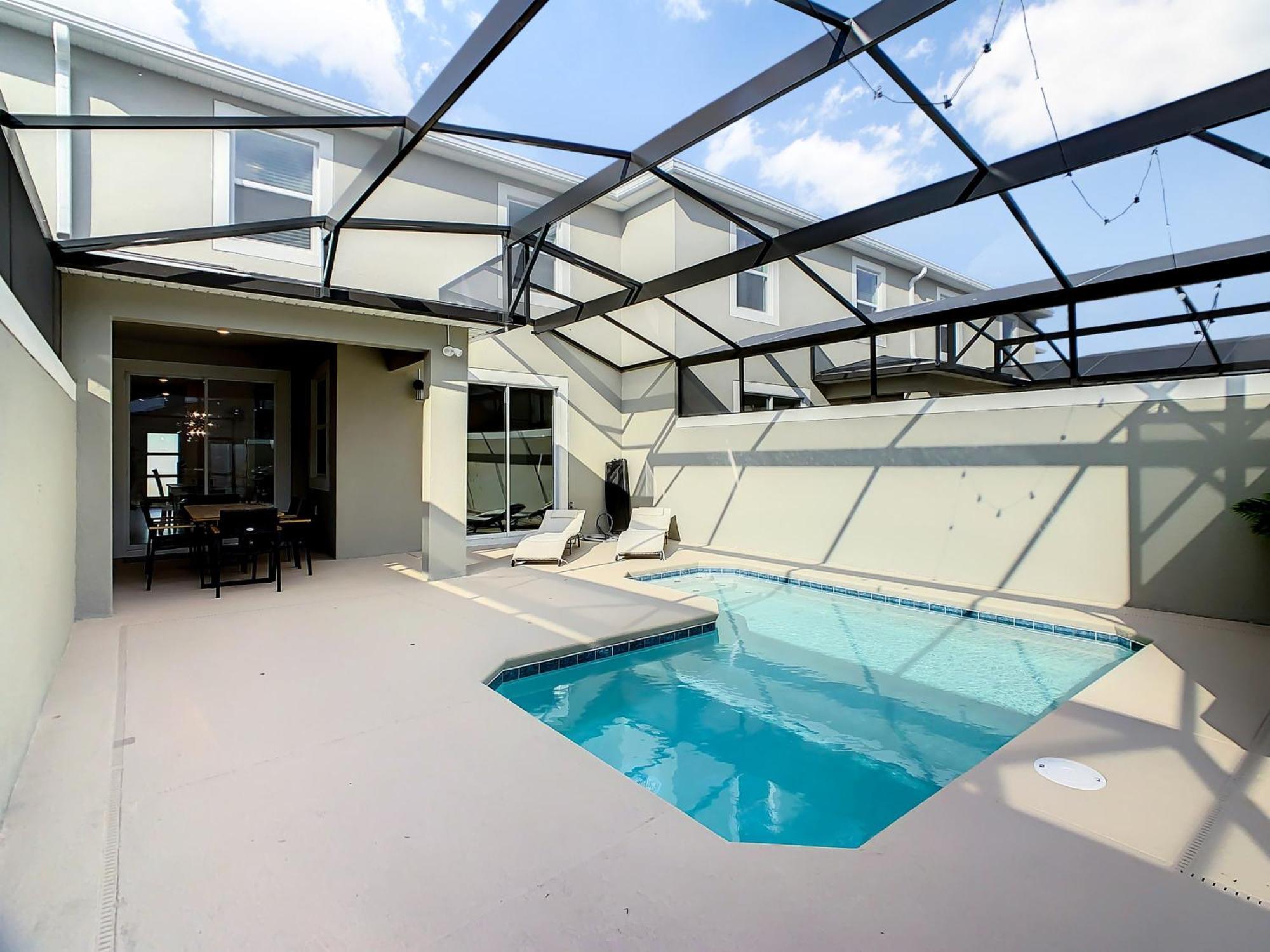 Peaceful 4br Th With Waterpark & Private Pool Holiday home