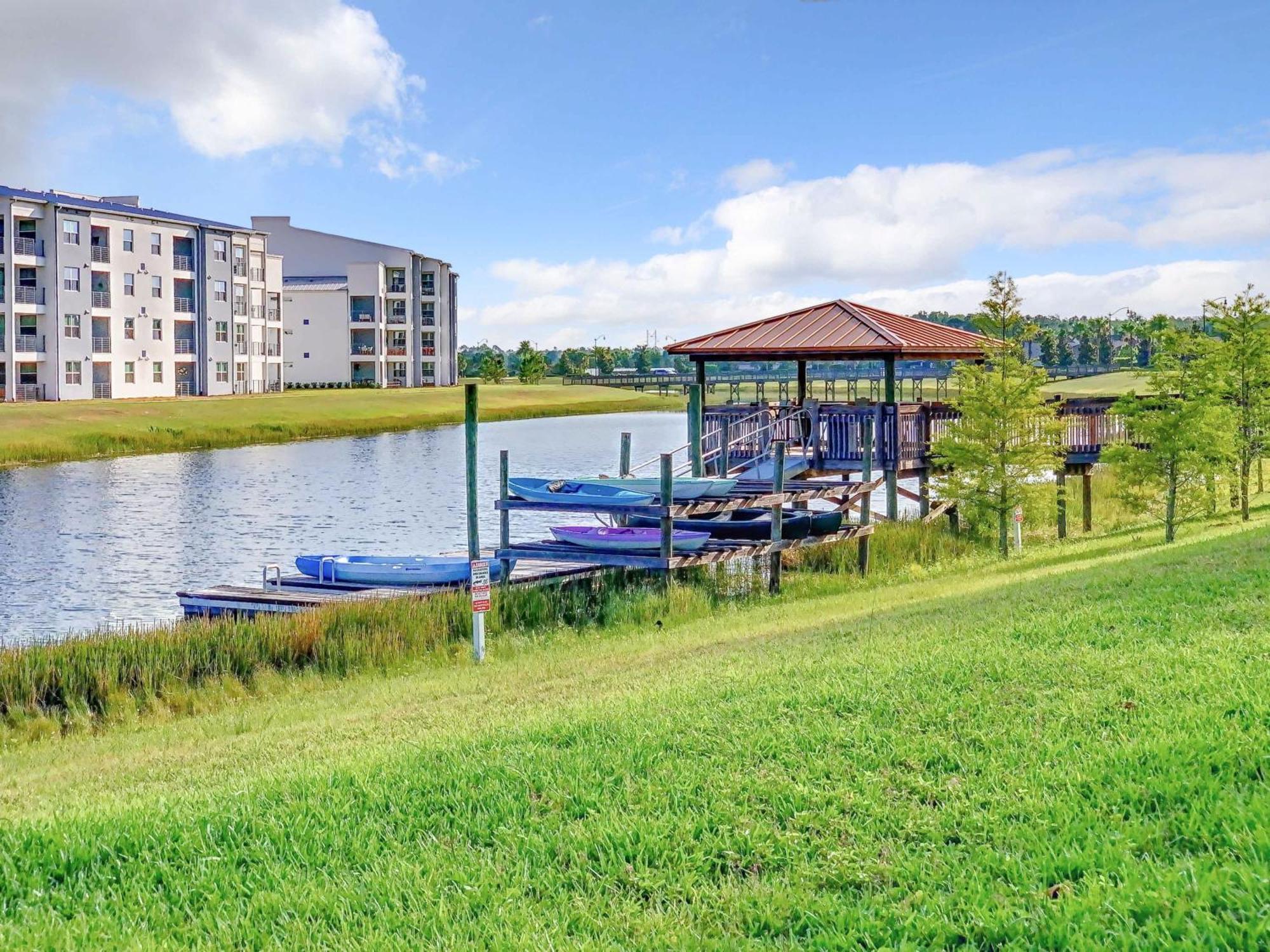 Peaceful 4br Th With Waterpark & Private Pool Holiday home *