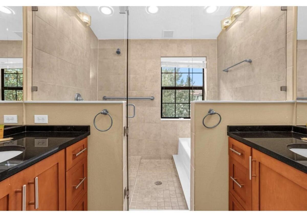Your Easter Getaway Awaits! Townhome By Disney Holiday home