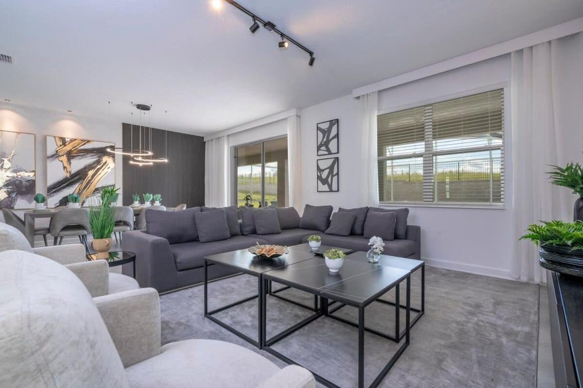 Gorgeous 9bd With Pool And Gameroom At Champions Gate 9088 Holiday home Kissimmee
