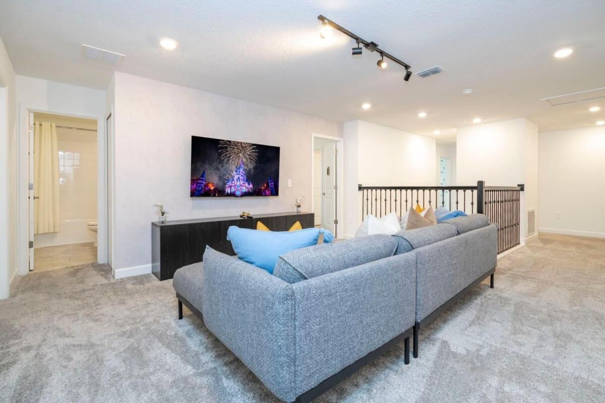 Gorgeous 9bd With Pool And Gameroom At Champions Gate 9088 Kissimmee