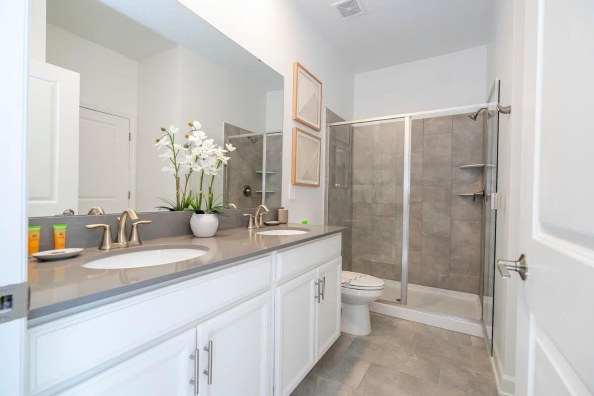 Gorgeous 9bd With Pool And Gameroom At Champions Gate 9088 Holiday home Kissimmee