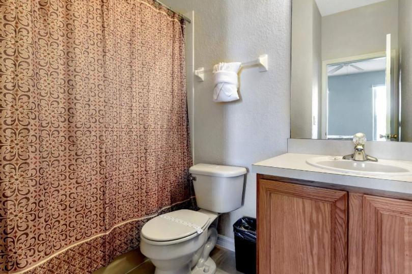 At Regal Palms-4 Bedroom3.5 Bath Townhouse Apartment *