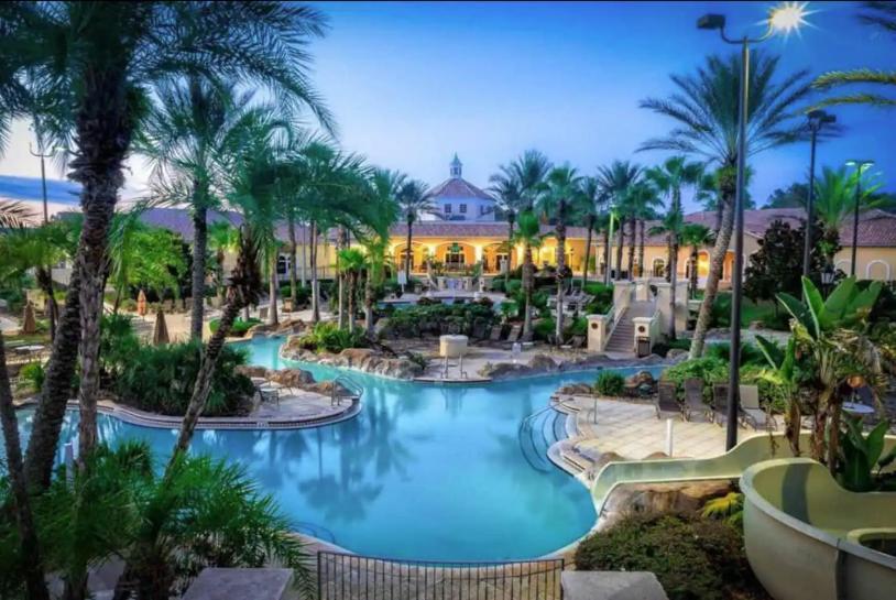 Apartment At Regal Palms-4 Bedroom3.5 Bath Townhouse *