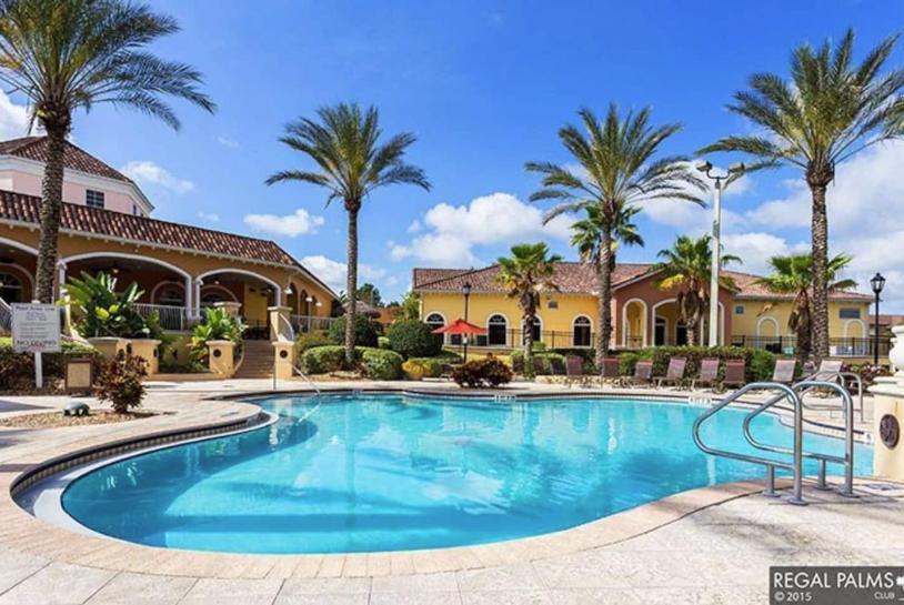 Apartment At Regal Palms-4 Bedroom3.5 Bath Townhouse Davenport