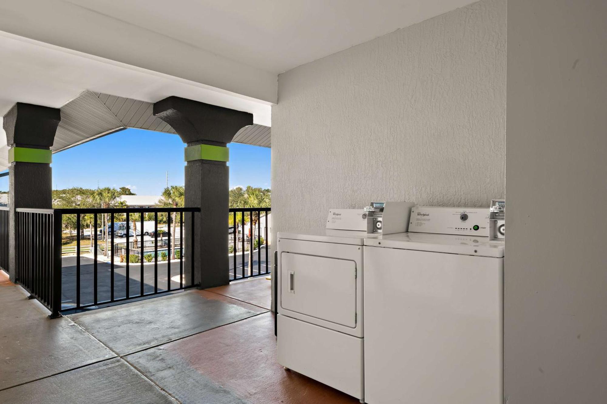 Surestay By Best Western Clermont Theme Park West Hotel 3*