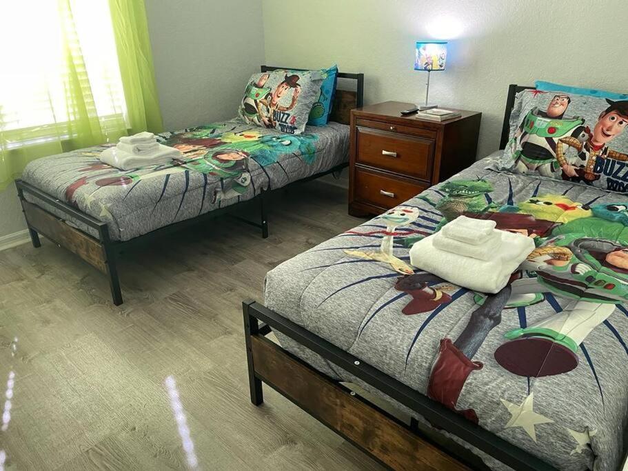 Cozy Stylish Townhome * Davenport
