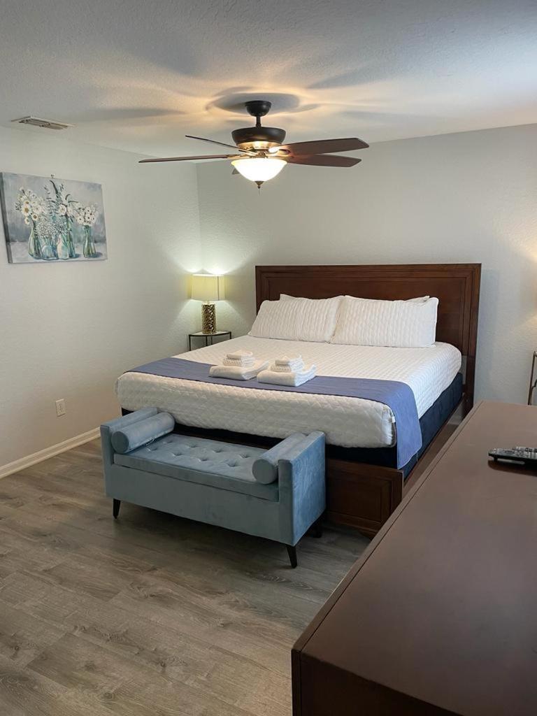 Cozy Stylish Townhome * Davenport