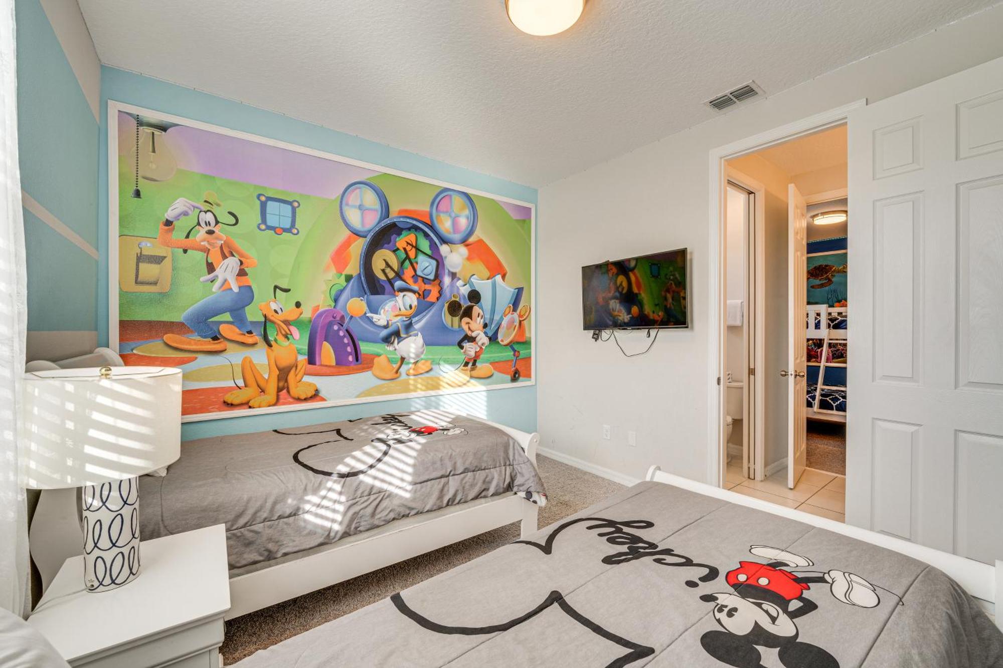 Villa Spacious With Heated Pool About 8 Mi To Disney! *