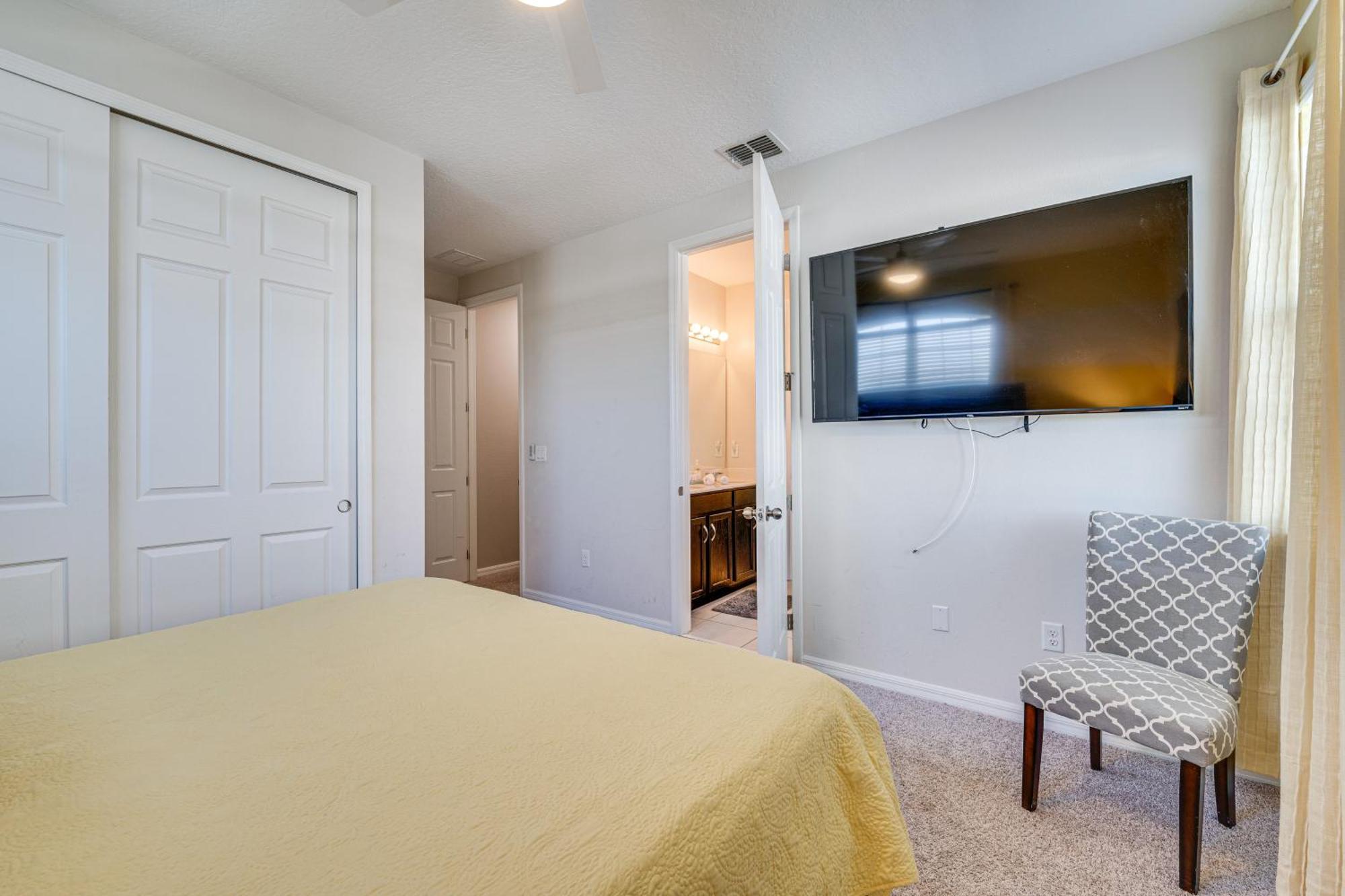 Villa Spacious With Heated Pool About 8 Mi To Disney!