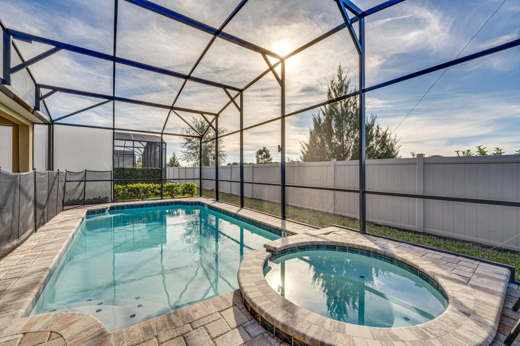 Spacious With Heated Pool About 8 Mi To Disney! Kissimmee