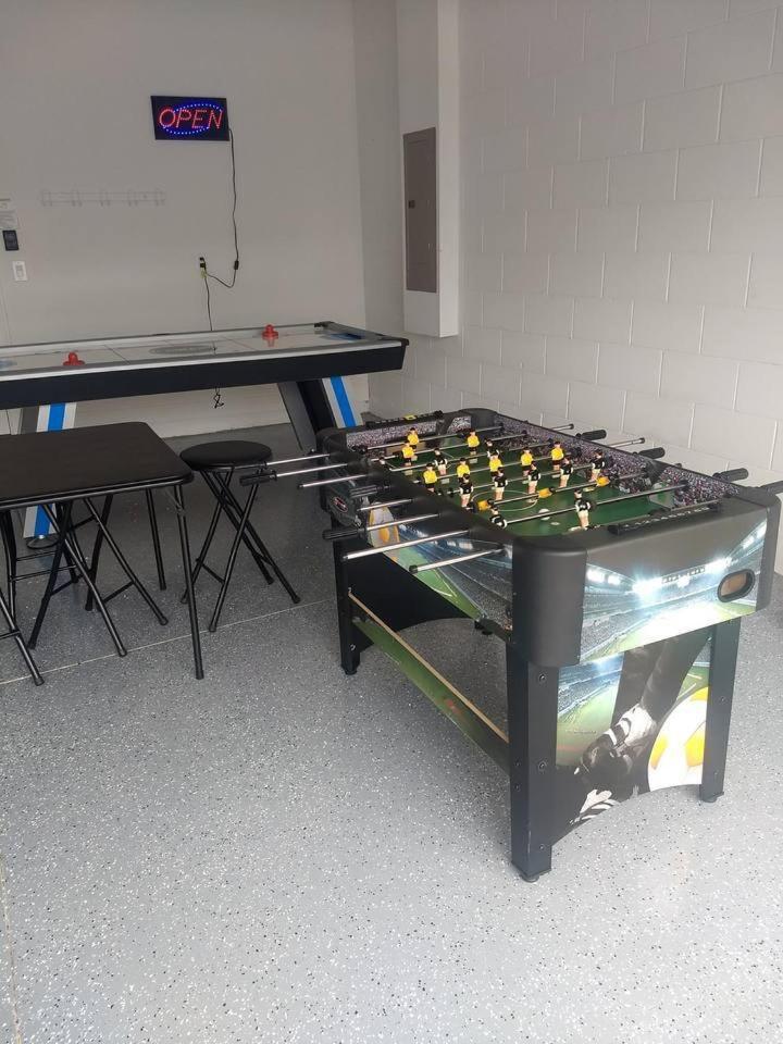 Reunion Encore W/ Pool Gameroom *
