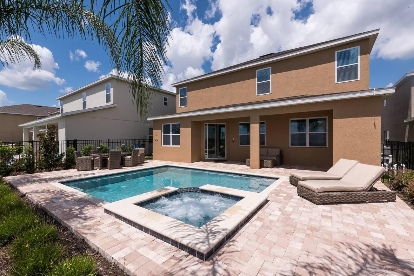Reunion Encore W/ Pool Gameroom Villa