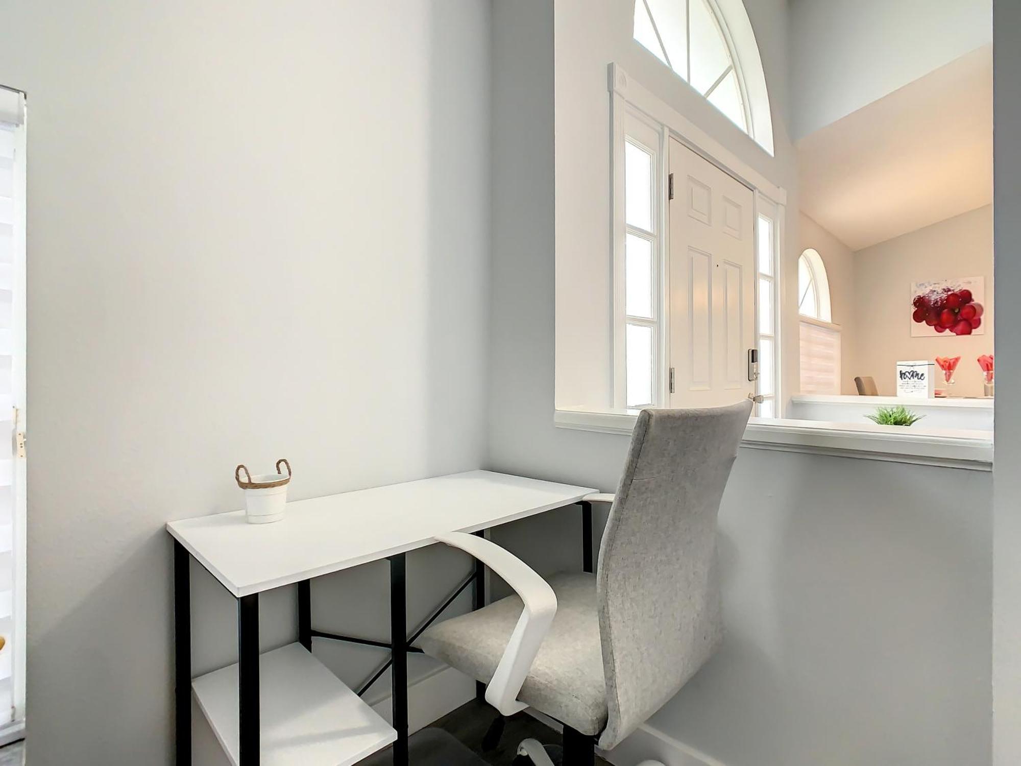 Casita Mi Encanto A Cozy & Spacious House, 4-bedroom 3-bath & Pool