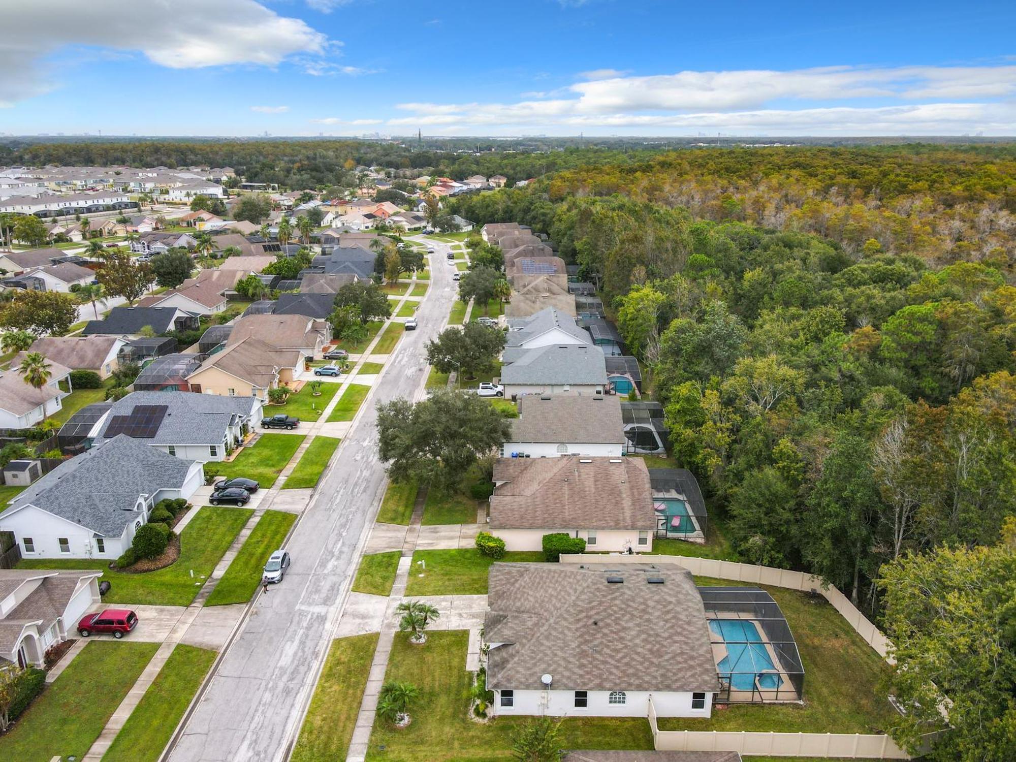 Casita Mi Encanto A Cozy & Spacious House, 4-bedroom 3-bath & Pool Kissimmee