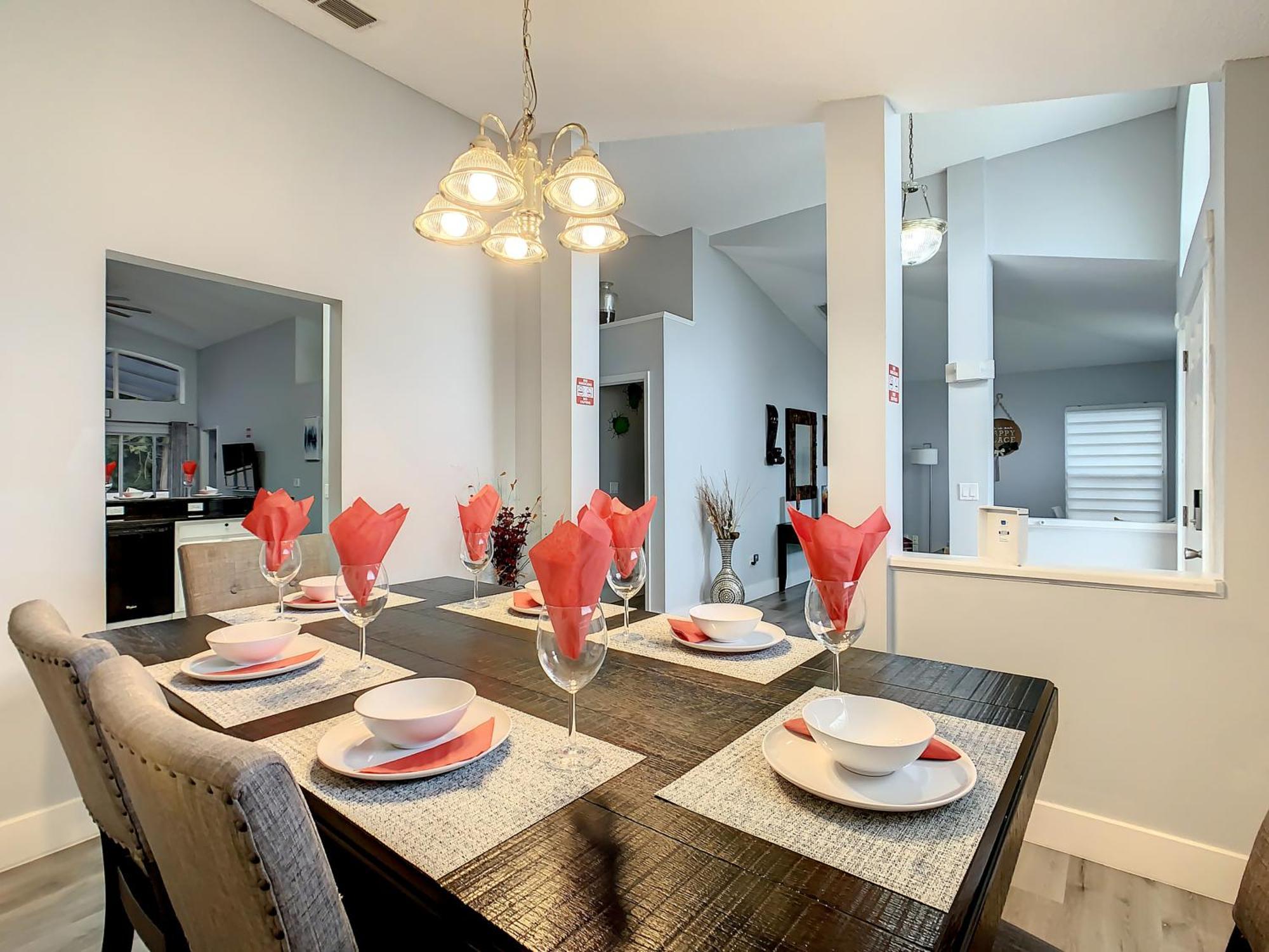 Casita Mi Encanto A Cozy & Spacious House, 4-bedroom 3-bath & Pool *