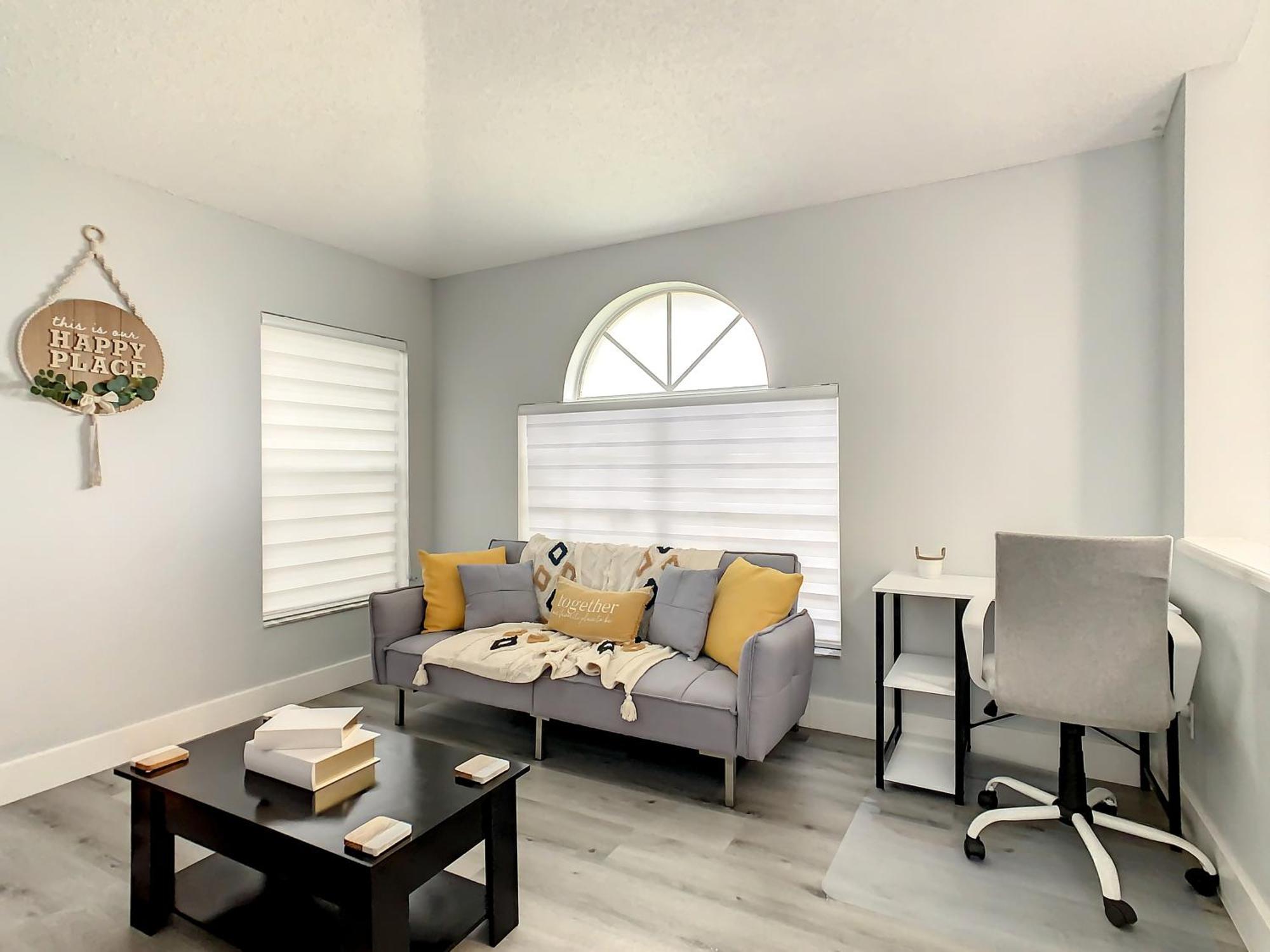 Casita Mi Encanto A Cozy & Spacious House, 4-bedroom 3-bath & Pool Holiday home *