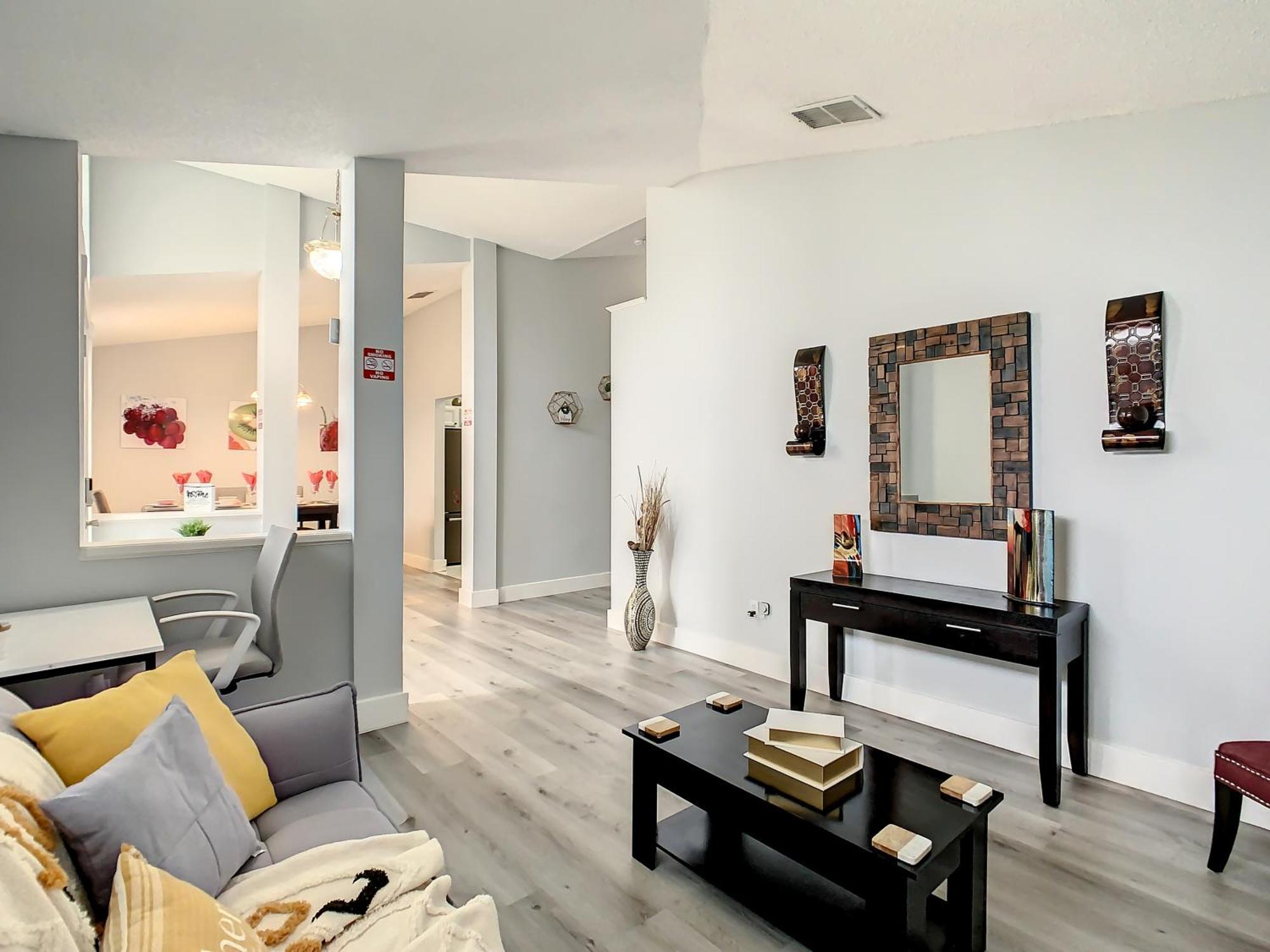 Casita Mi Encanto A Cozy & Spacious House, 4-bedroom 3-bath & Pool Kissimmee