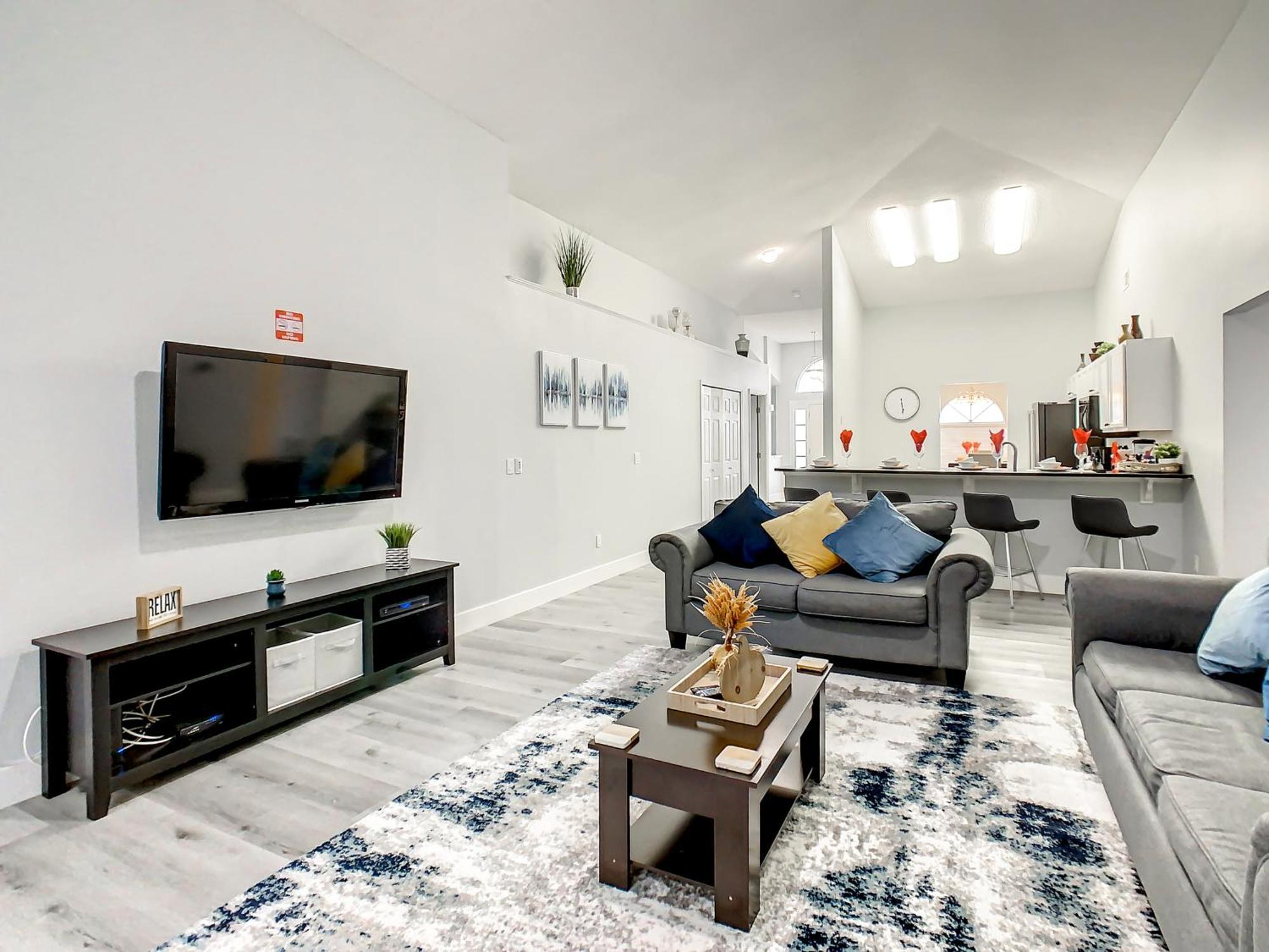 Casita Mi Encanto A Cozy & Spacious House, 4-bedroom 3-bath & Pool Holiday home Kissimmee