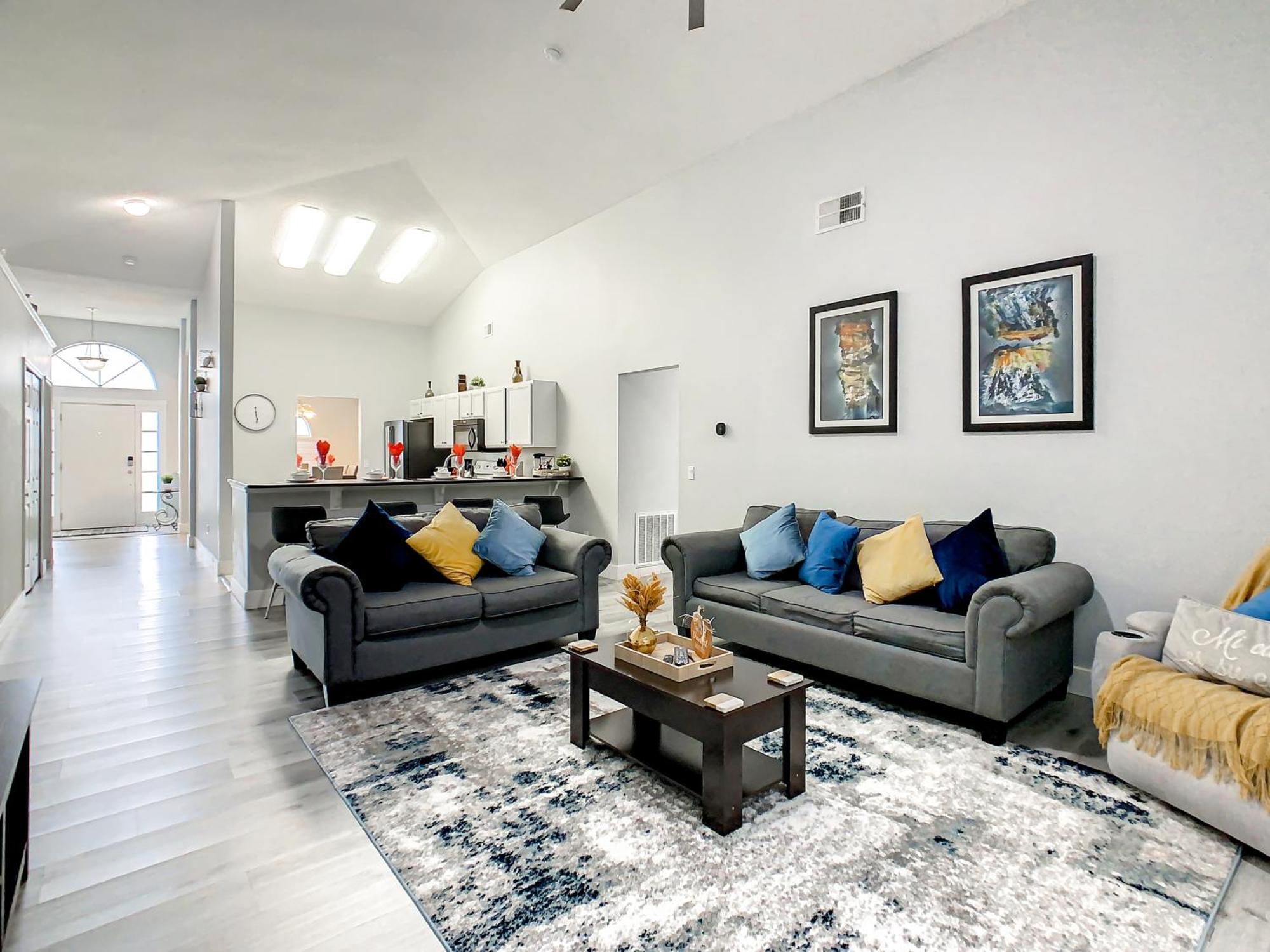 Casita Mi Encanto A Cozy & Spacious House, 4-bedroom 3-bath & Pool * Kissimmee