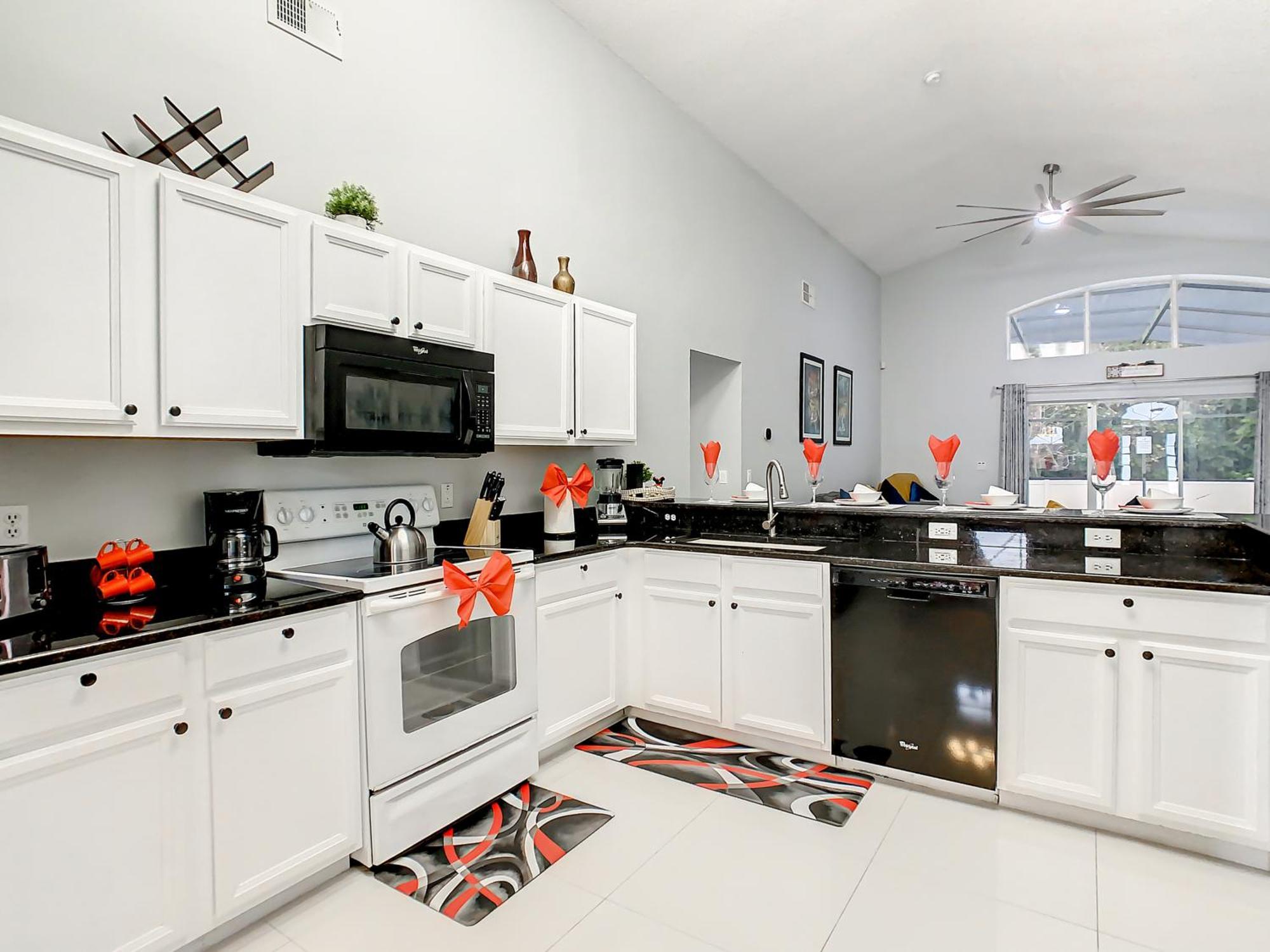 Casita Mi Encanto A Cozy & Spacious House, 4-bedroom 3-bath & Pool Holiday home Kissimmee
