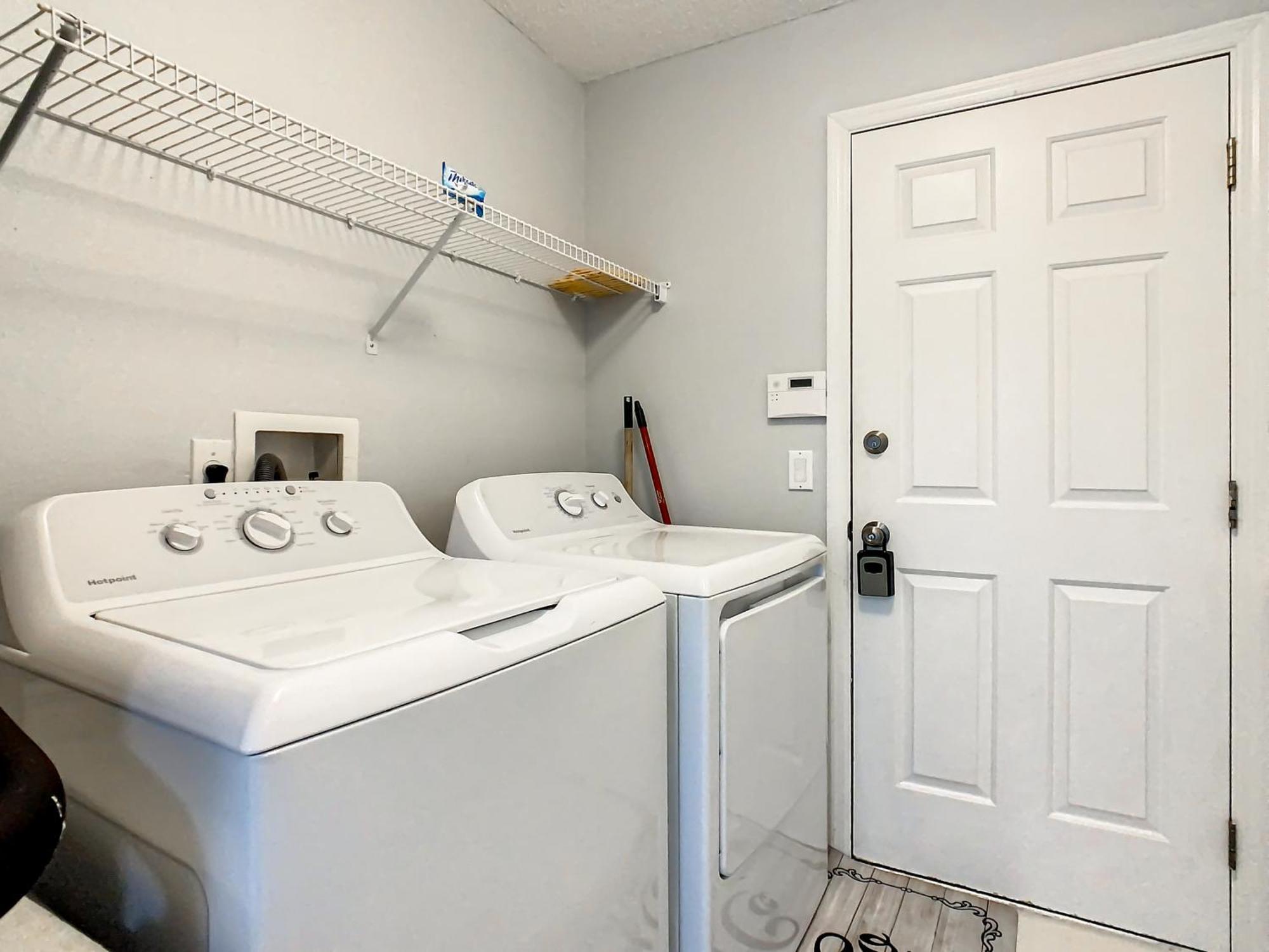 Casita Mi Encanto A Cozy & Spacious House, 4-bedroom 3-bath & Pool