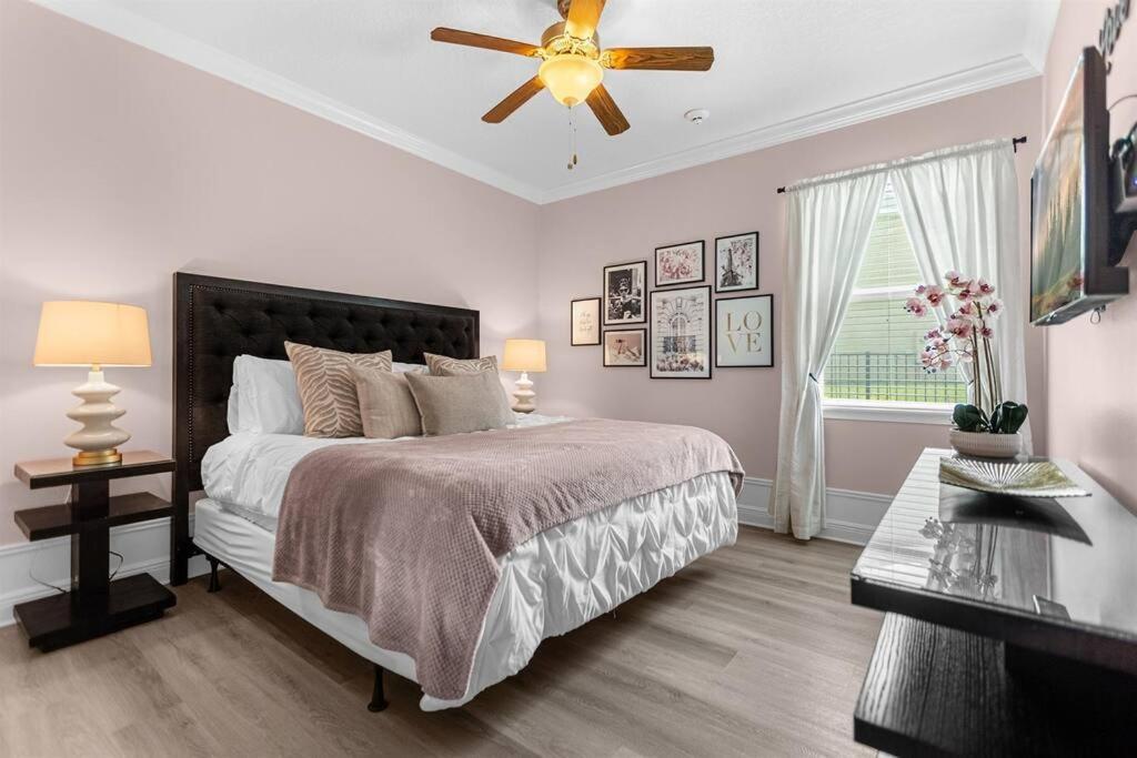 9 Ensuite Bedrooms Pool/spa/theater Villa Orlando