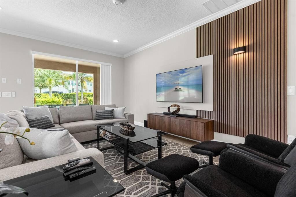 Villa 9 Ensuite Bedrooms Pool/spa/theater Orlando