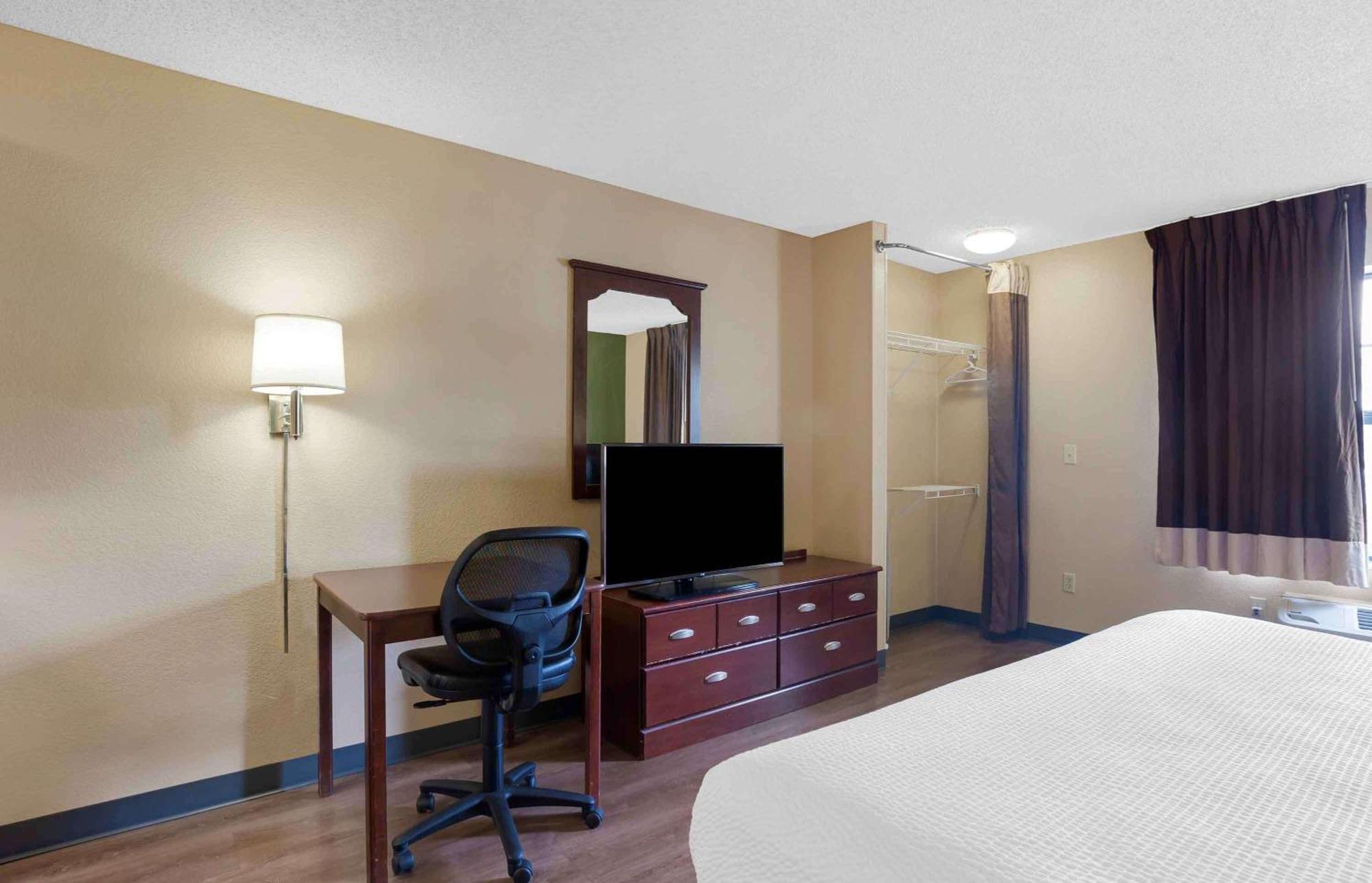 Extended America Select - Orlando - Maitland - 1760 Pembrook Dr 2*
