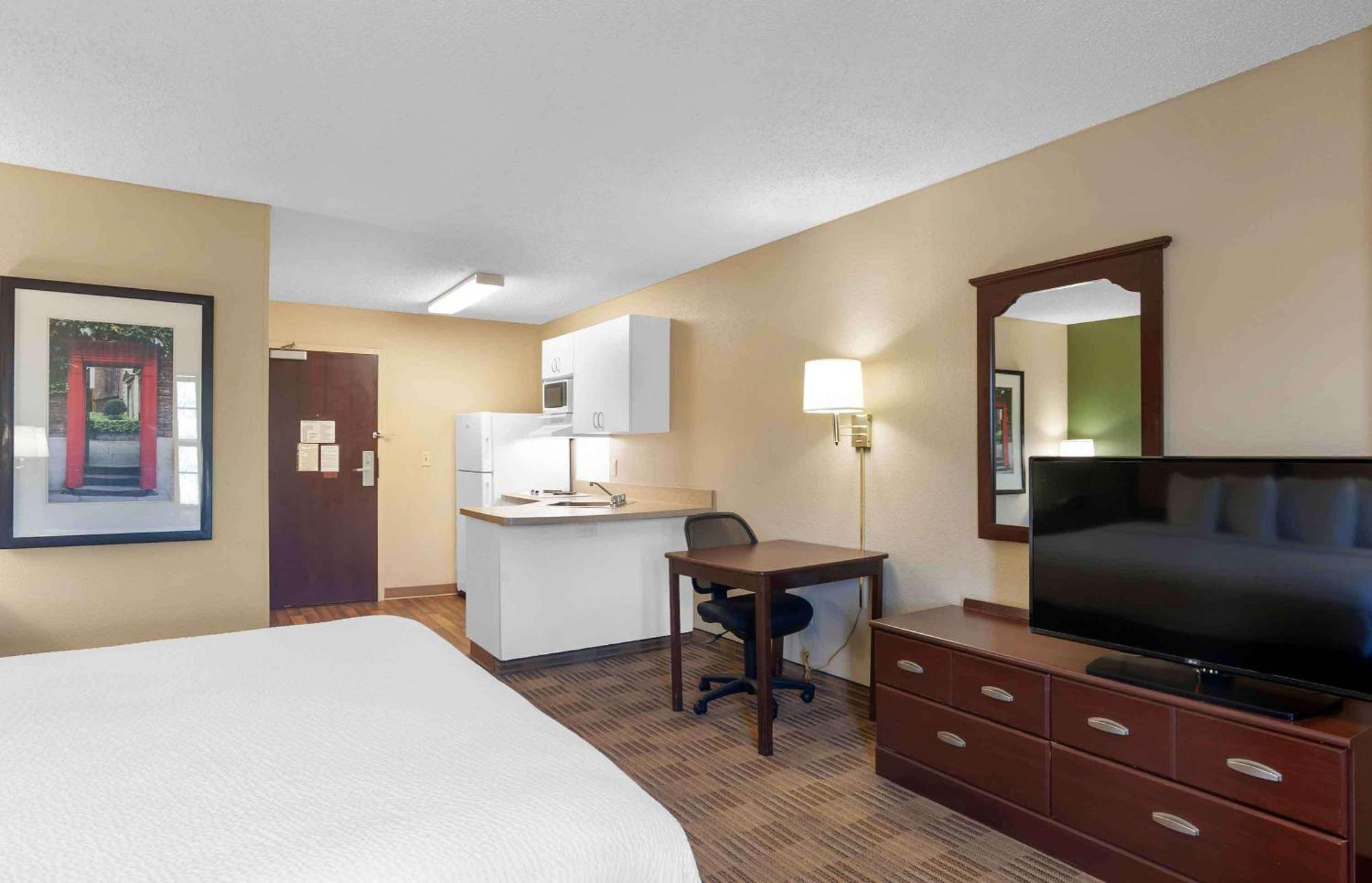 Extended America Select - Orlando - Maitland - 1760 Pembrook Dr
