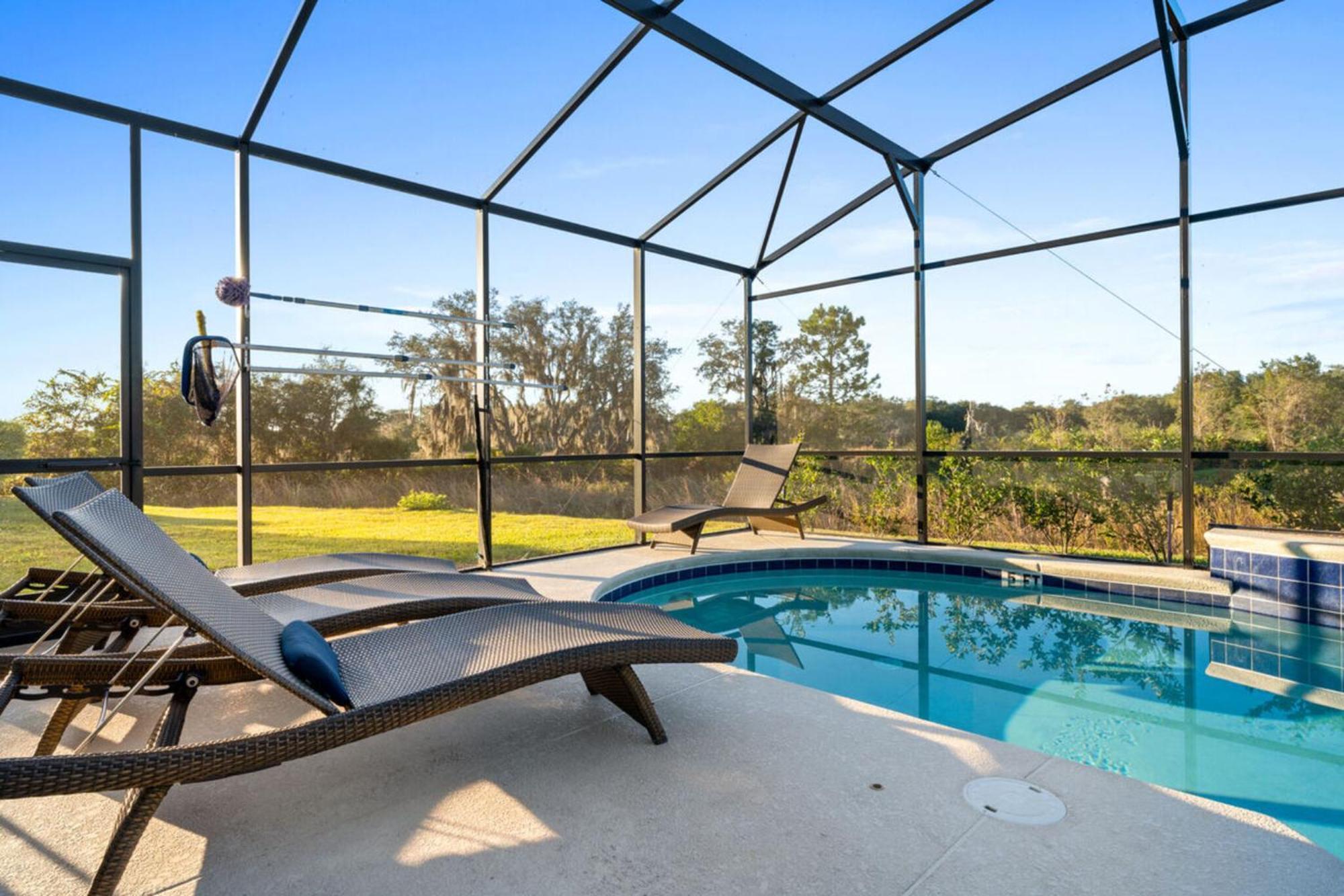 Fun-filled Retreat At Hacienda Paloma Kissimmee