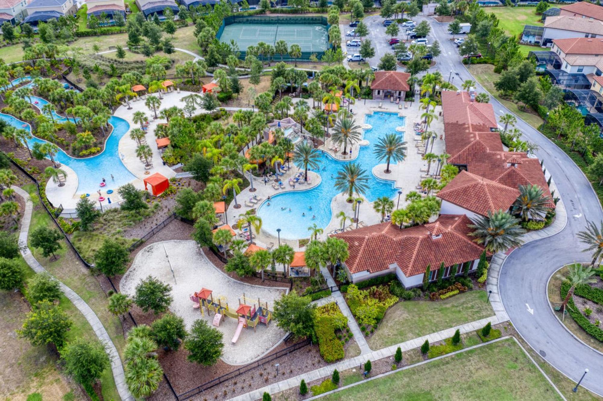 Fun-filled Retreat At Hacienda Paloma * Kissimmee