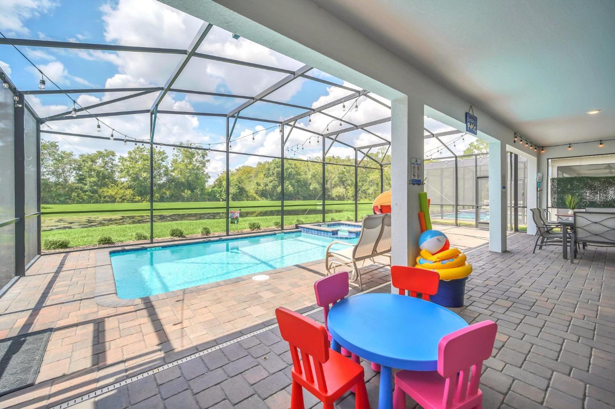 Villa Waterfront 8br5ba Game Room/pool/spa/office Space Kissimmee