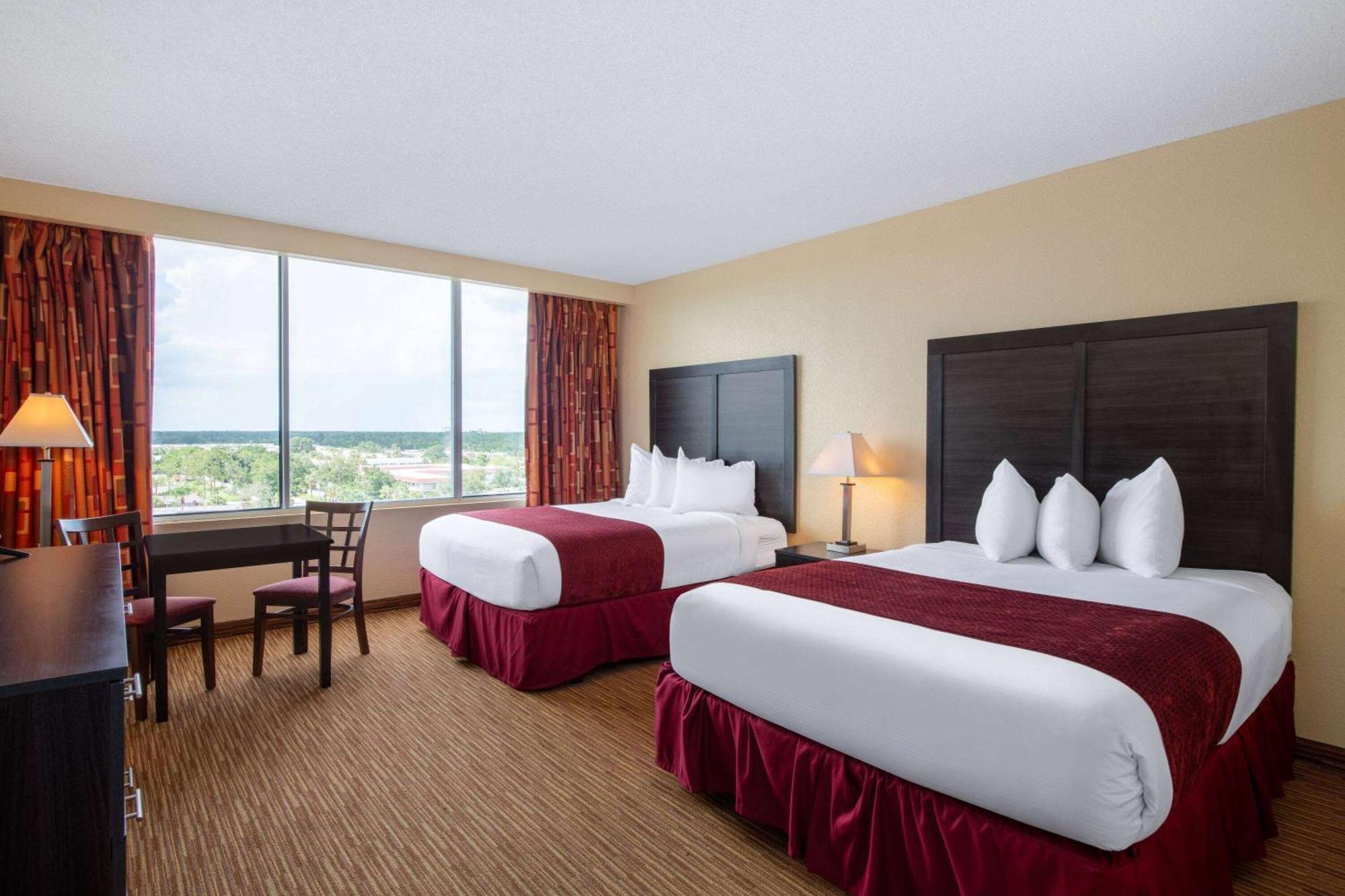 Ramada By Wyndham Kissimmee Gateway - Free Theme Park Shuttle 3* Four Corners