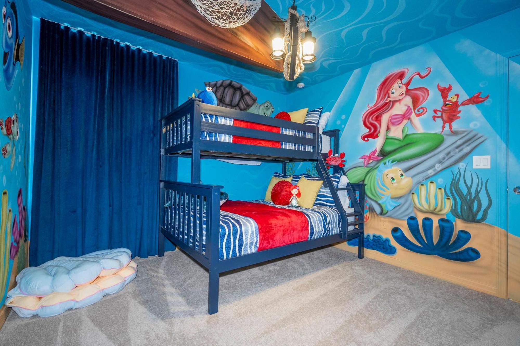 Free Resort- 10 Bed- Game Room- Movie Theater 4117 Holiday home