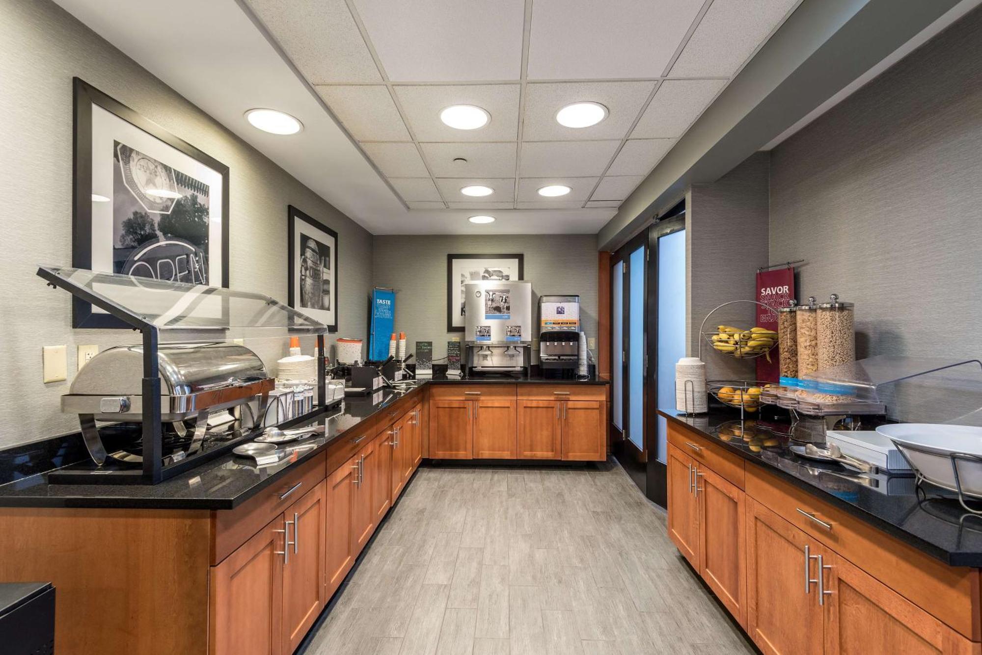 Hampton & Orlando-south Lake Buena Vista Hotel 3*