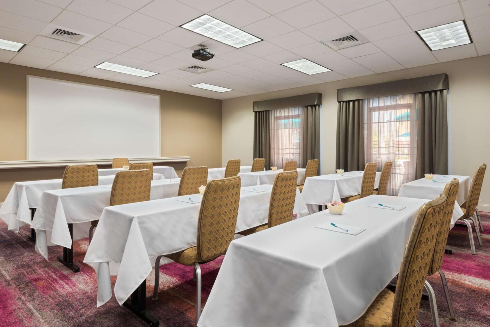 Homewood By Hilton Orlando-ucf Area 3* Alafaya