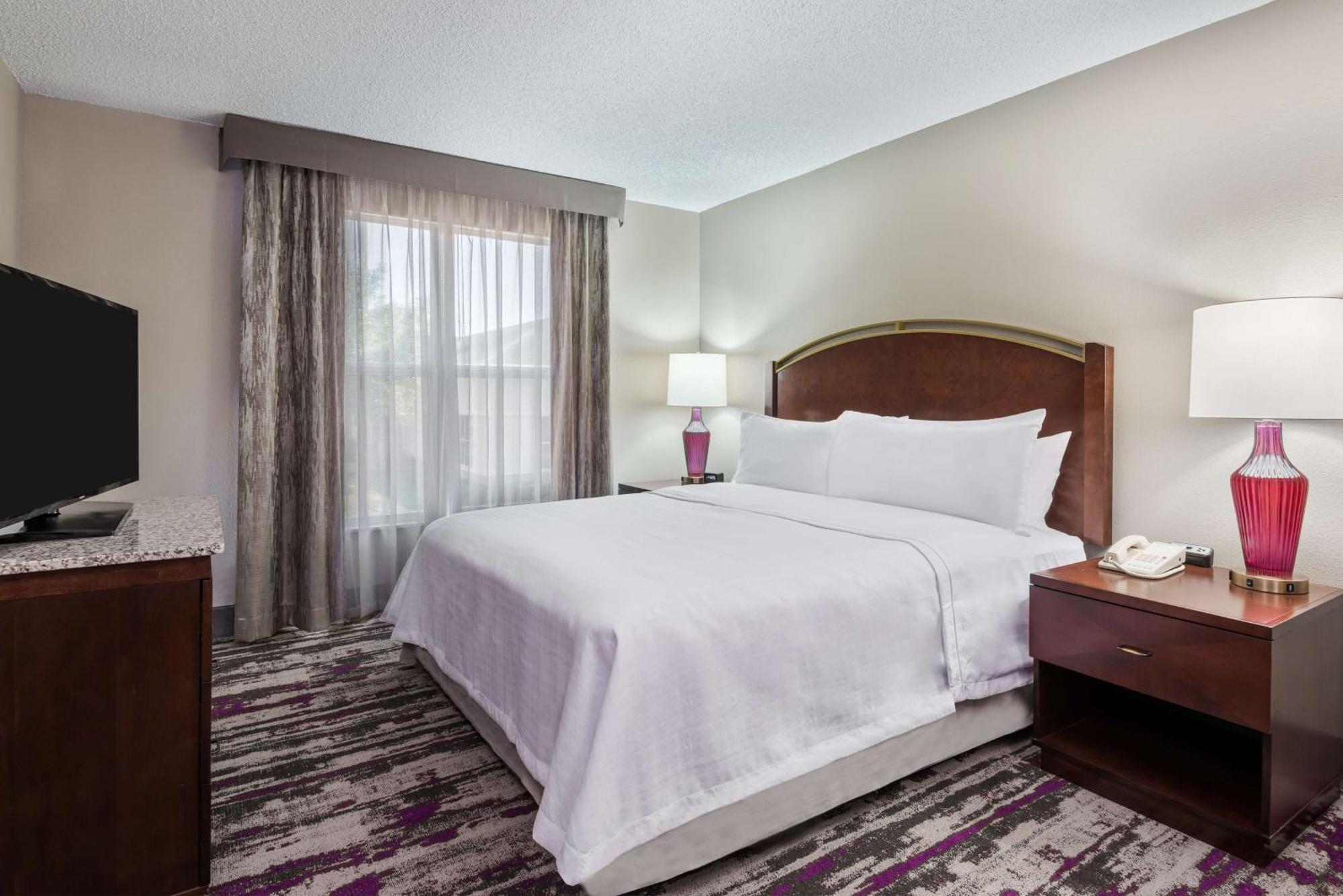 Homewood By Hilton Orlando-ucf Area Hotel