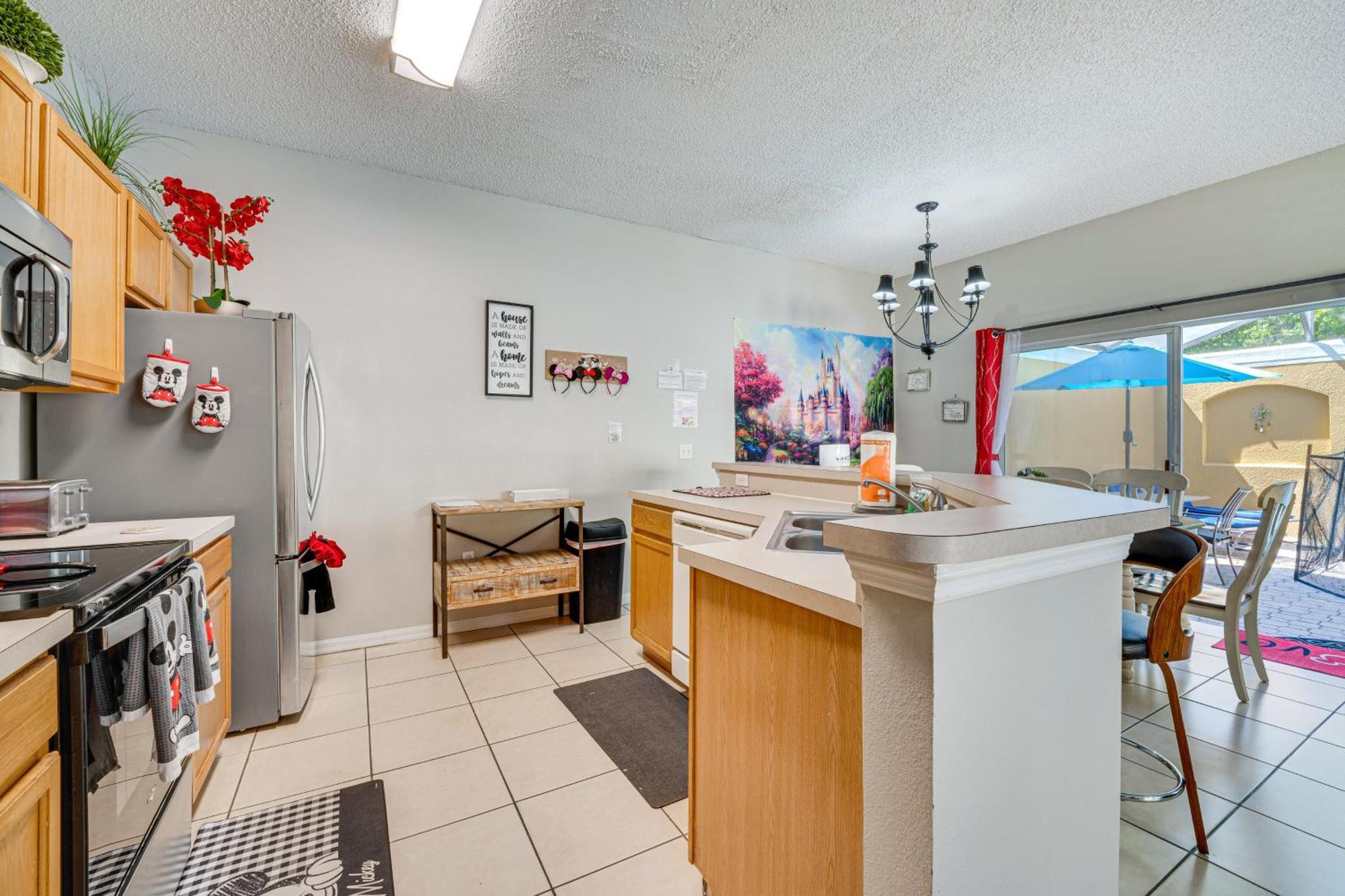 Villa With Pool And Lanai 8 Mi To Disney!