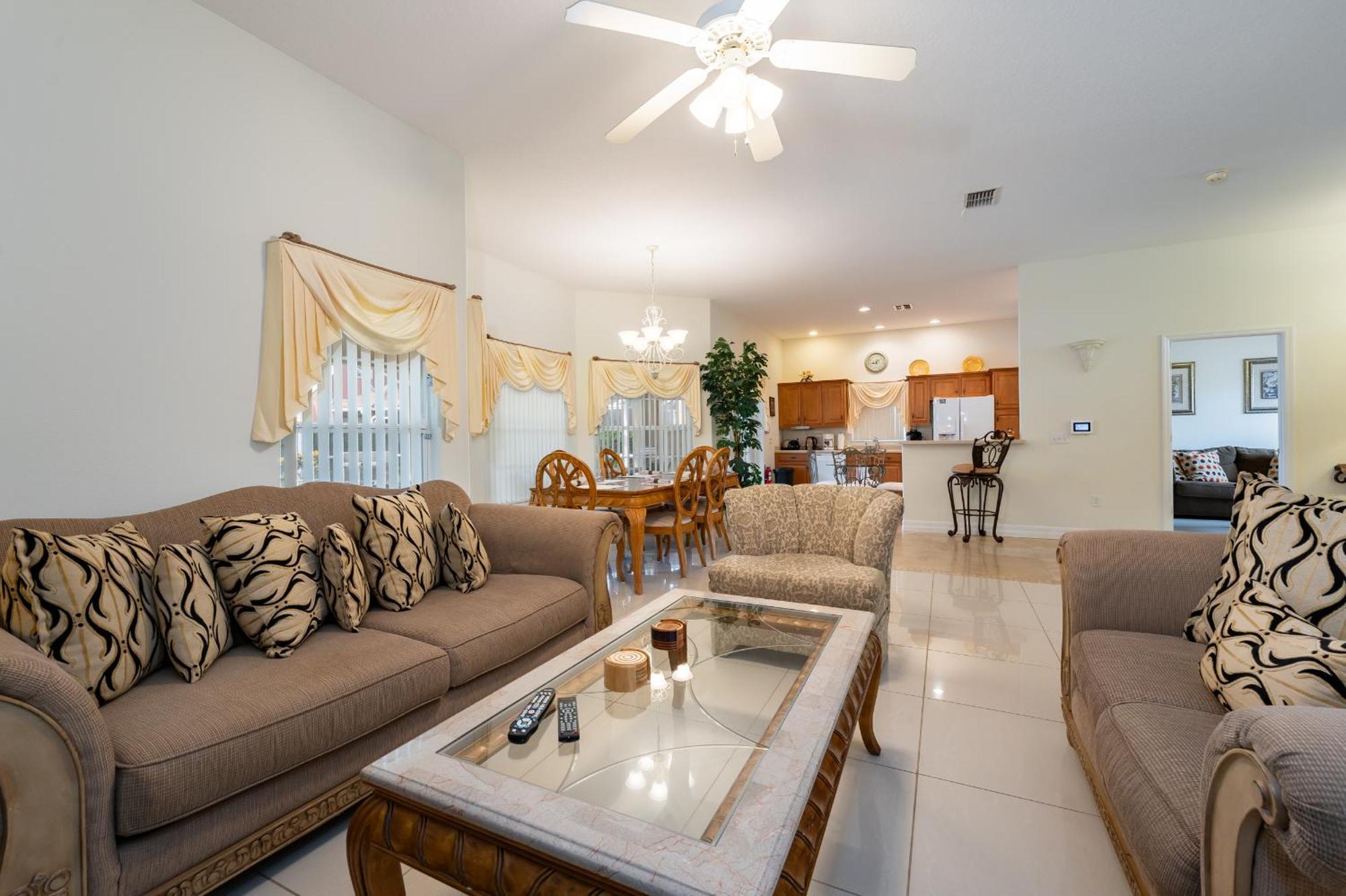 Holiday home Budget Friendly Pool In Quiet Gated Community *