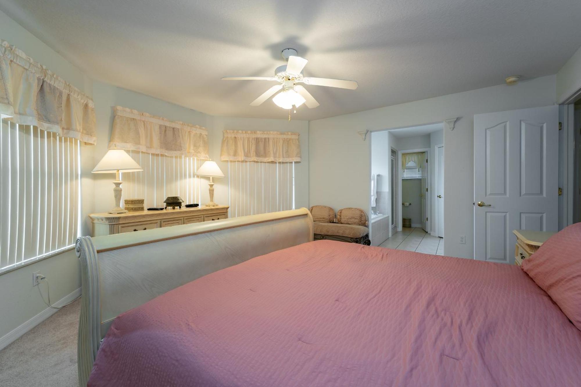 Holiday home Budget Friendly Pool In Quiet Gated Community *