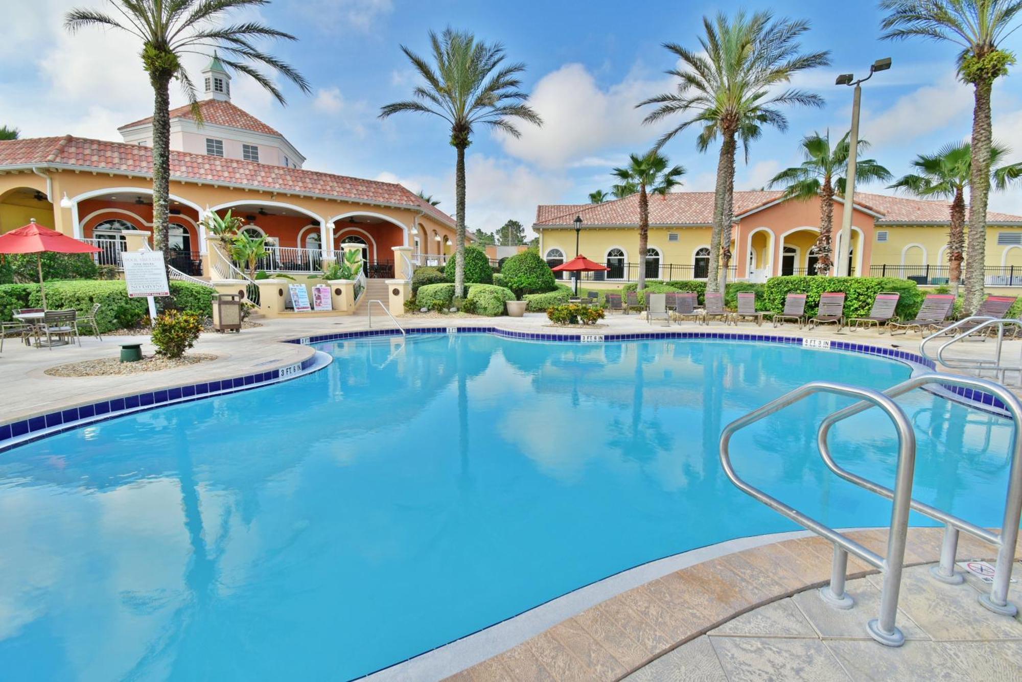 Budget Friendly Regal Palms With Extensive Amenities Davenport