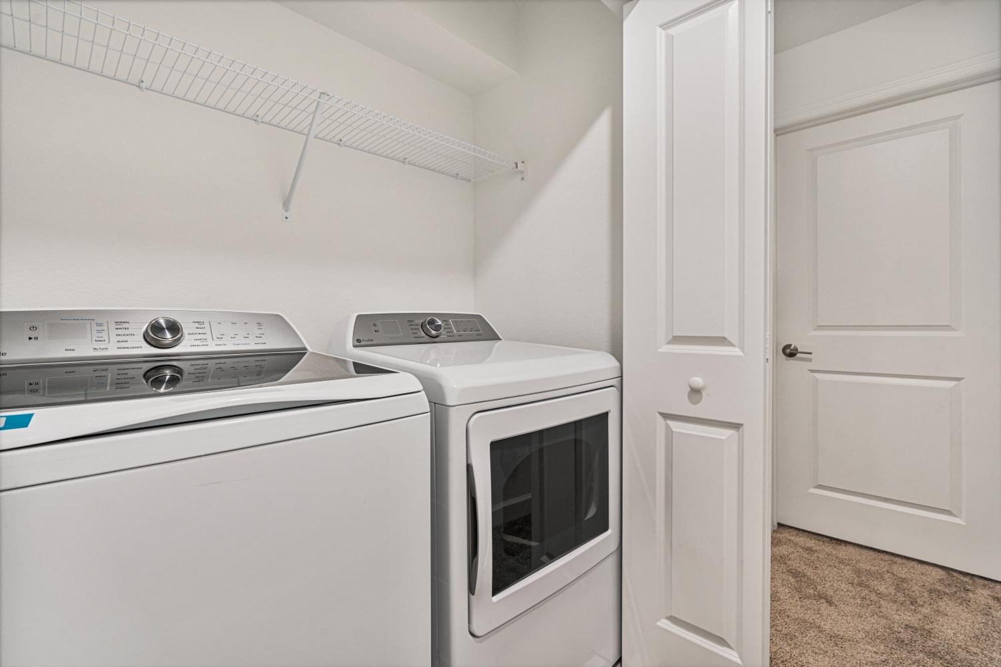 New At Storey Lake4 Bedrooms 3 Bathrooms Holiday home Kissimmee