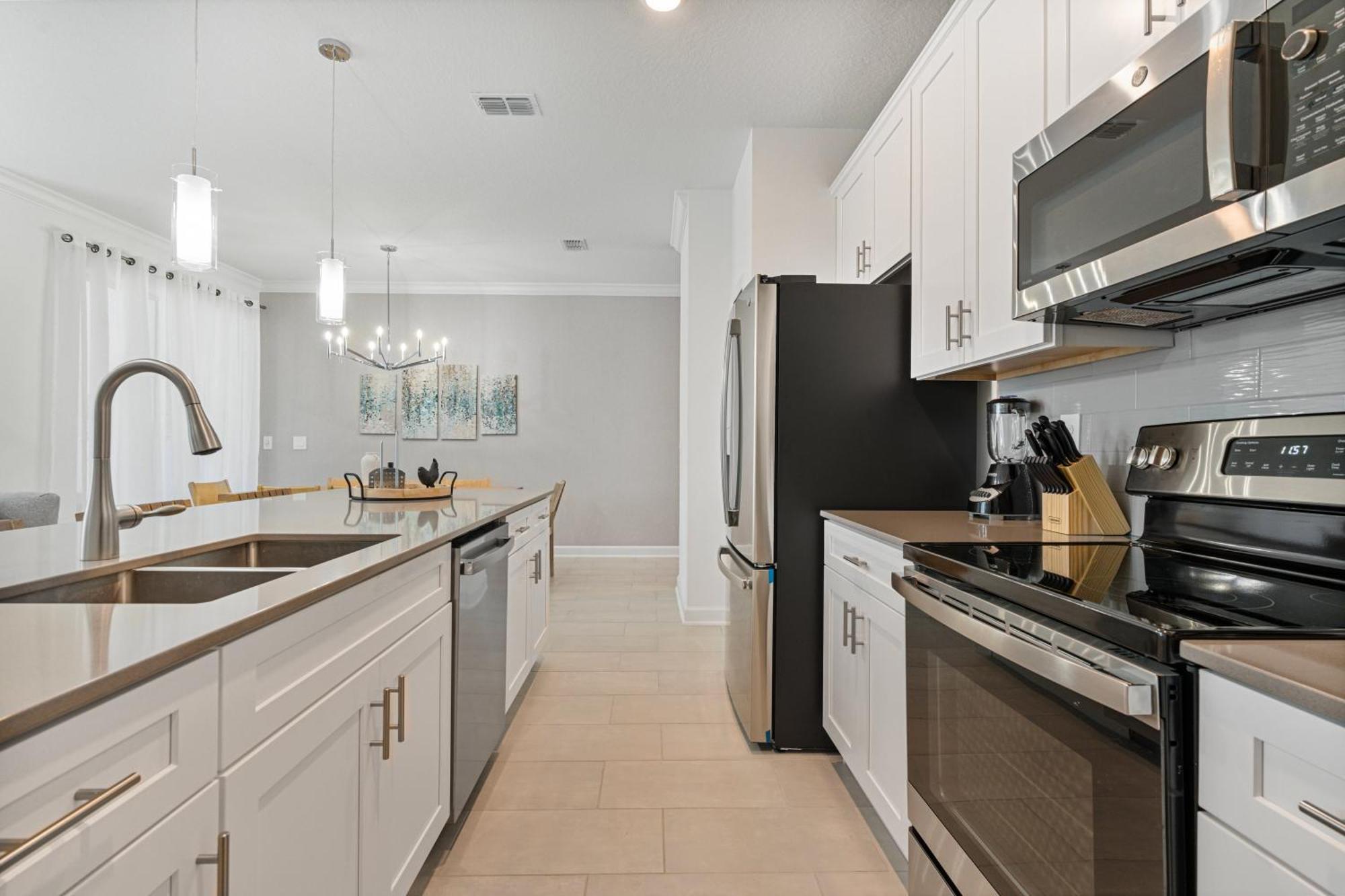 New At Storey Lake4 Bedrooms 3 Bathrooms * Kissimmee