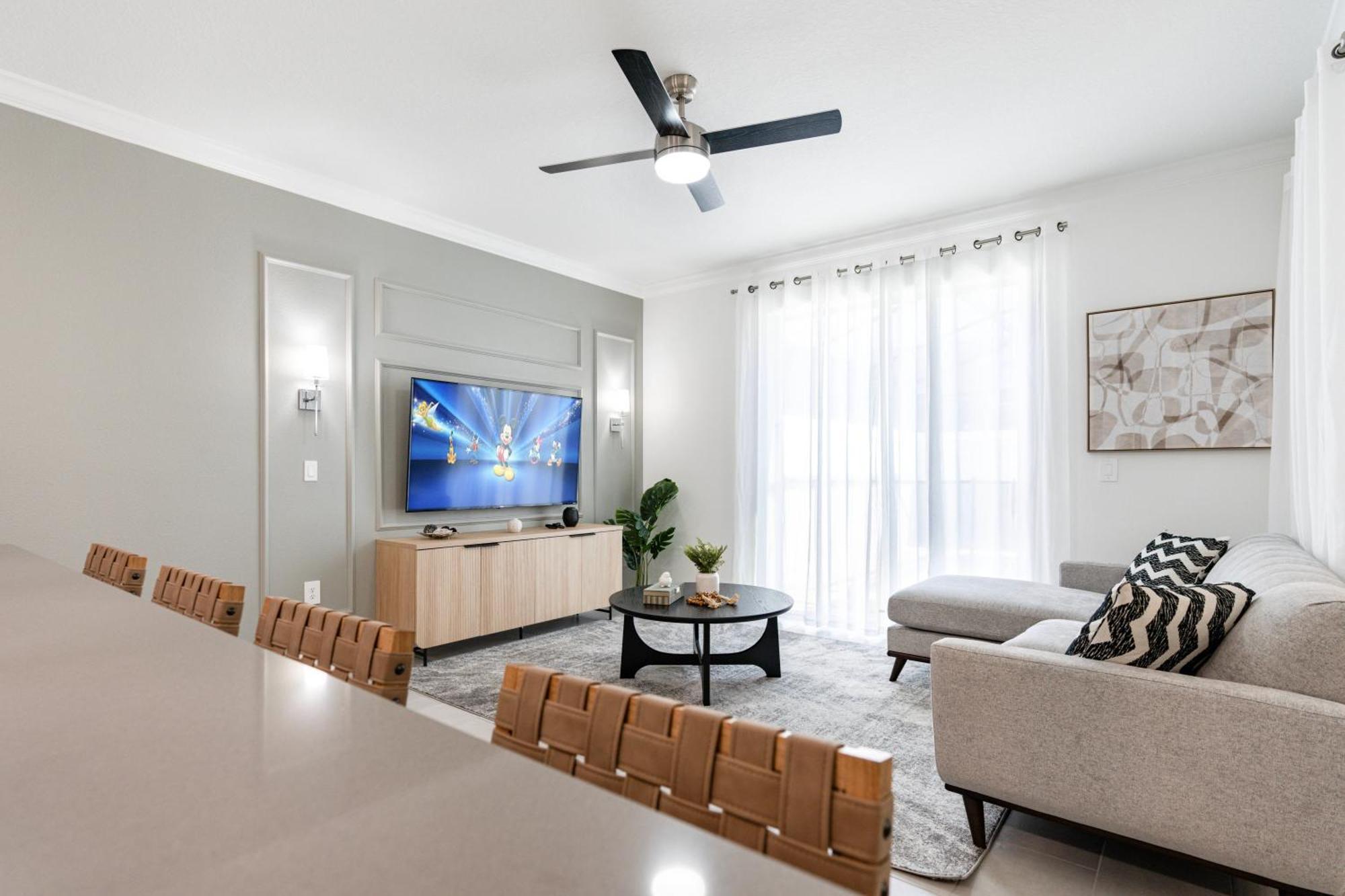 New At Storey Lake4 Bedrooms 3 Bathrooms *