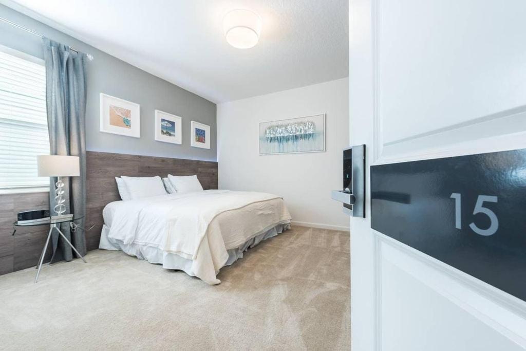 Unique Masterpiece15 Sleeps 30 Son101 Holiday home
